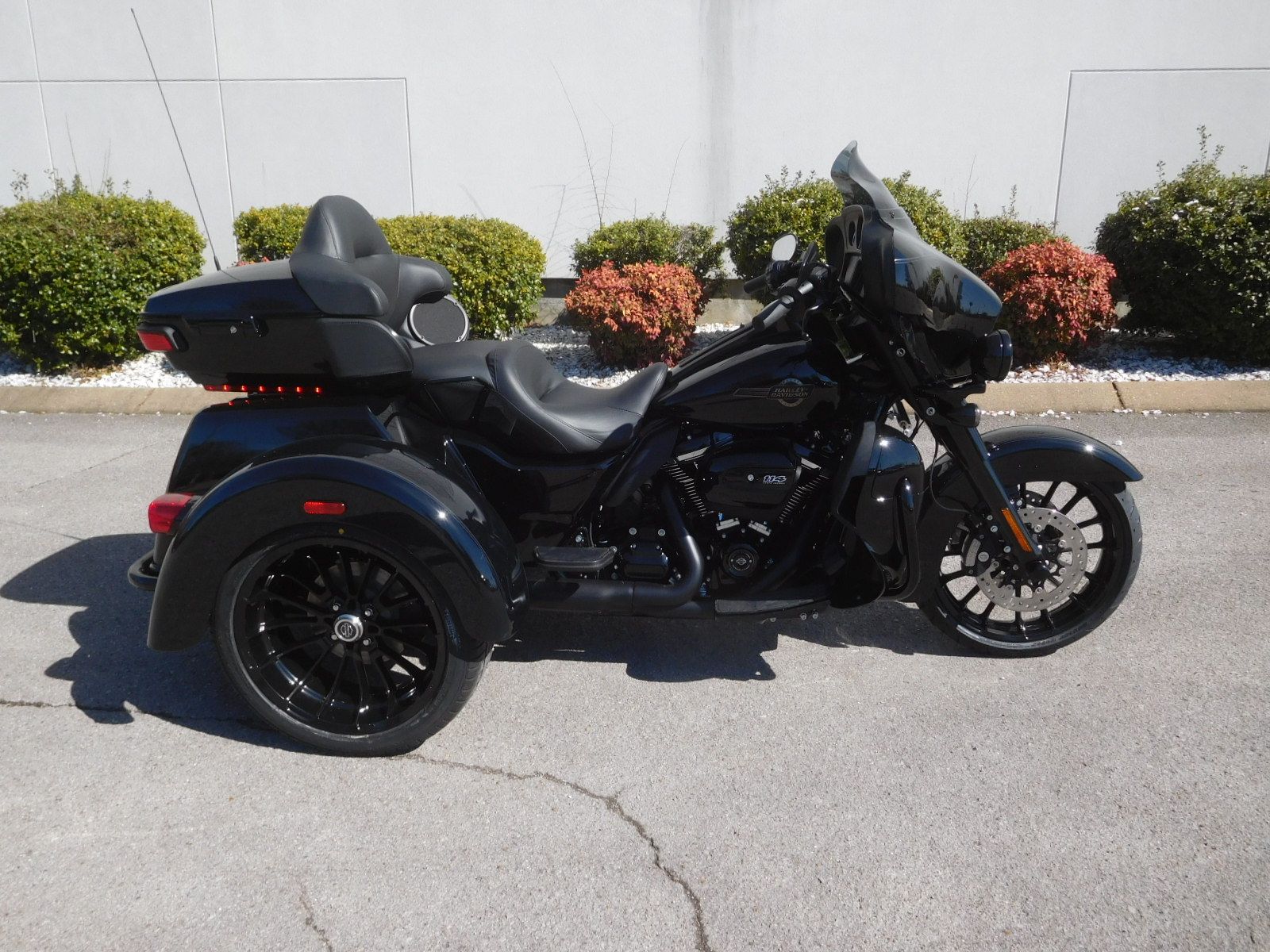 2025 Harley-Davidson Tri Glide® Ultra in Murfreesboro, Tennessee - Photo 2