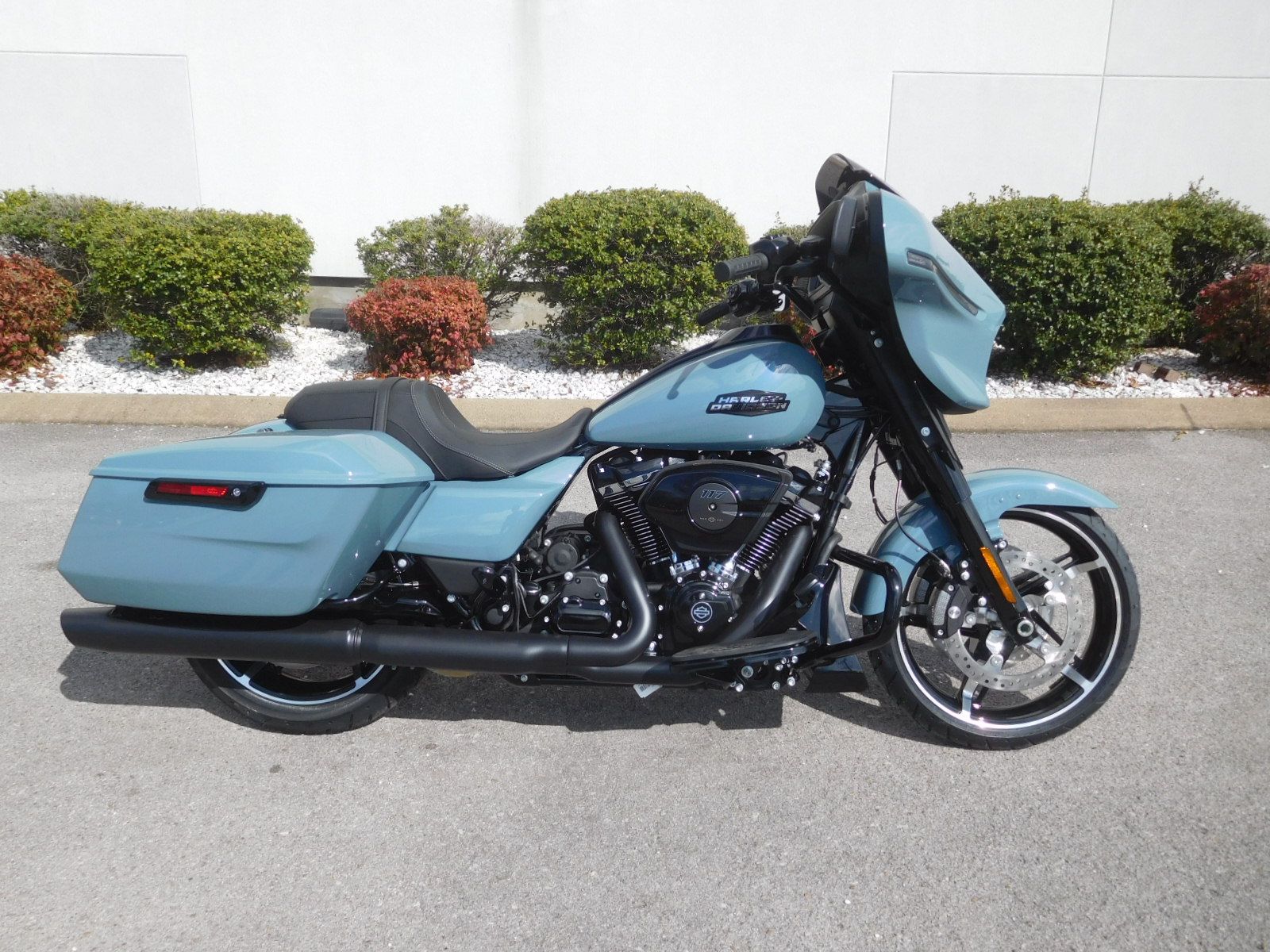 2024 Harley-Davidson Street Glide® in Murfreesboro, Tennessee - Photo 2