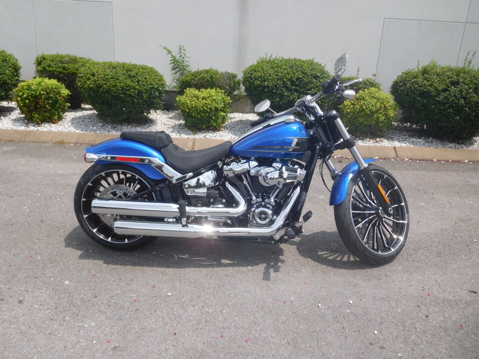 2024 Harley-Davidson Breakout® in Murfreesboro, Tennessee - Photo 2