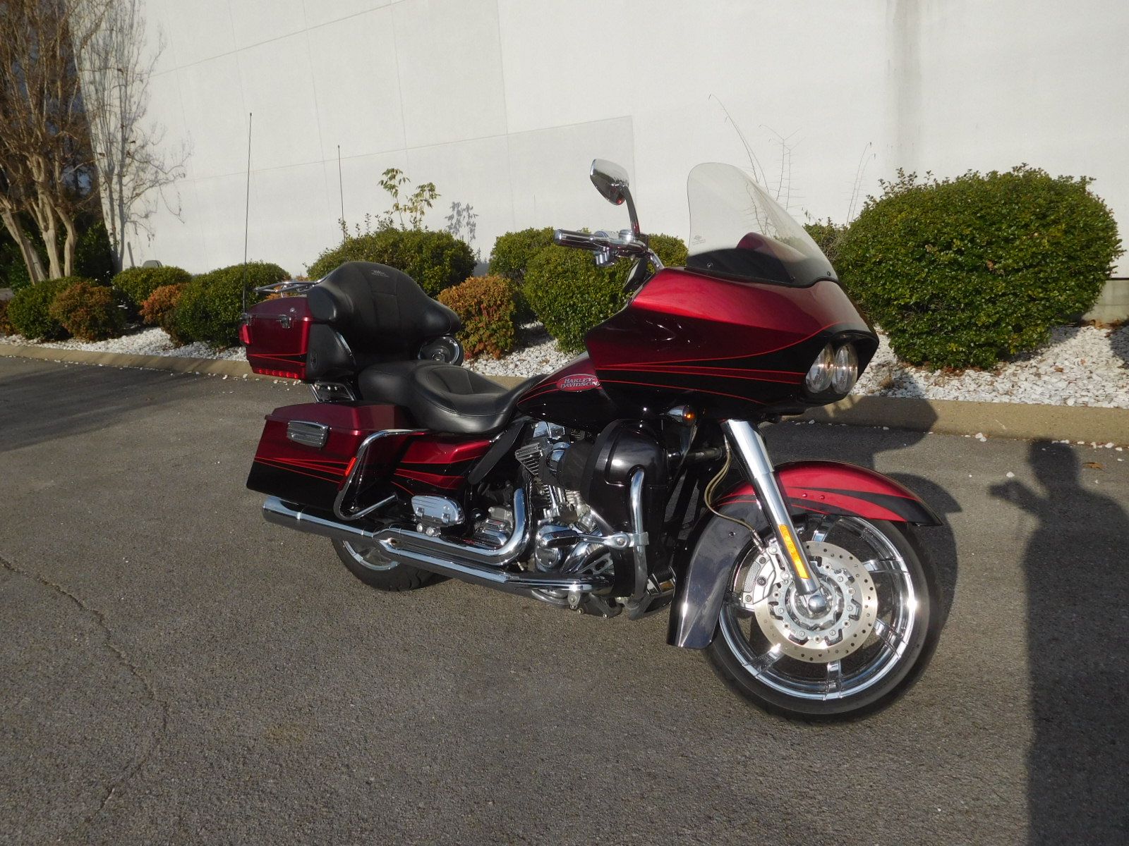 2011 Harley-Davidson CVO™ Road Glide® Ultra in Murfreesboro, Tennessee - Photo 1