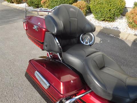 2011 Harley-Davidson CVO™ Road Glide® Ultra in Murfreesboro, Tennessee - Photo 2