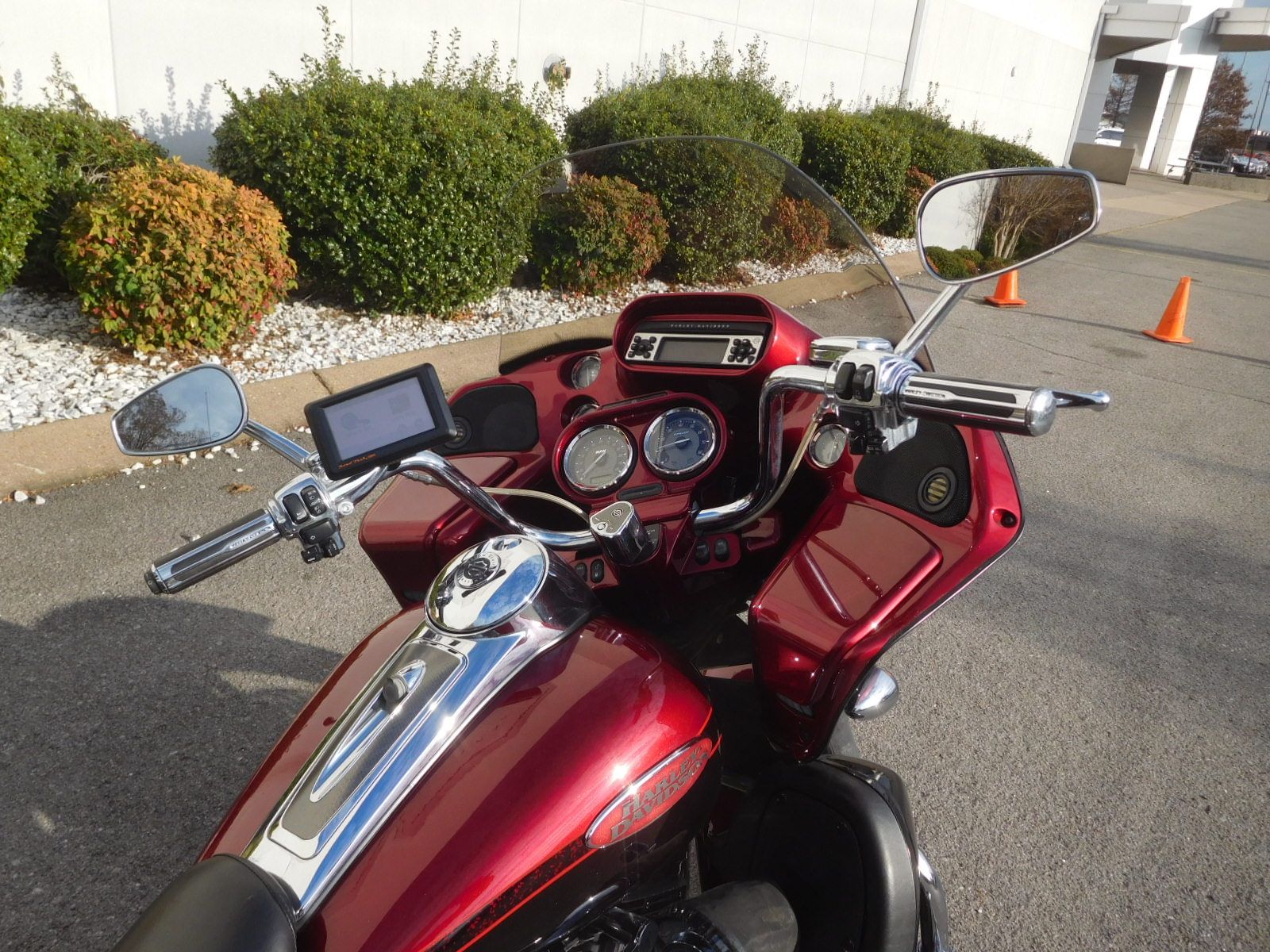 2011 Harley-Davidson CVO™ Road Glide® Ultra in Murfreesboro, Tennessee - Photo 3