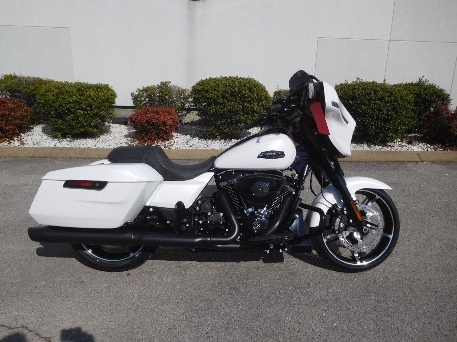 2025 Harley-Davidson Street Glide® in Murfreesboro, Tennessee - Photo 2