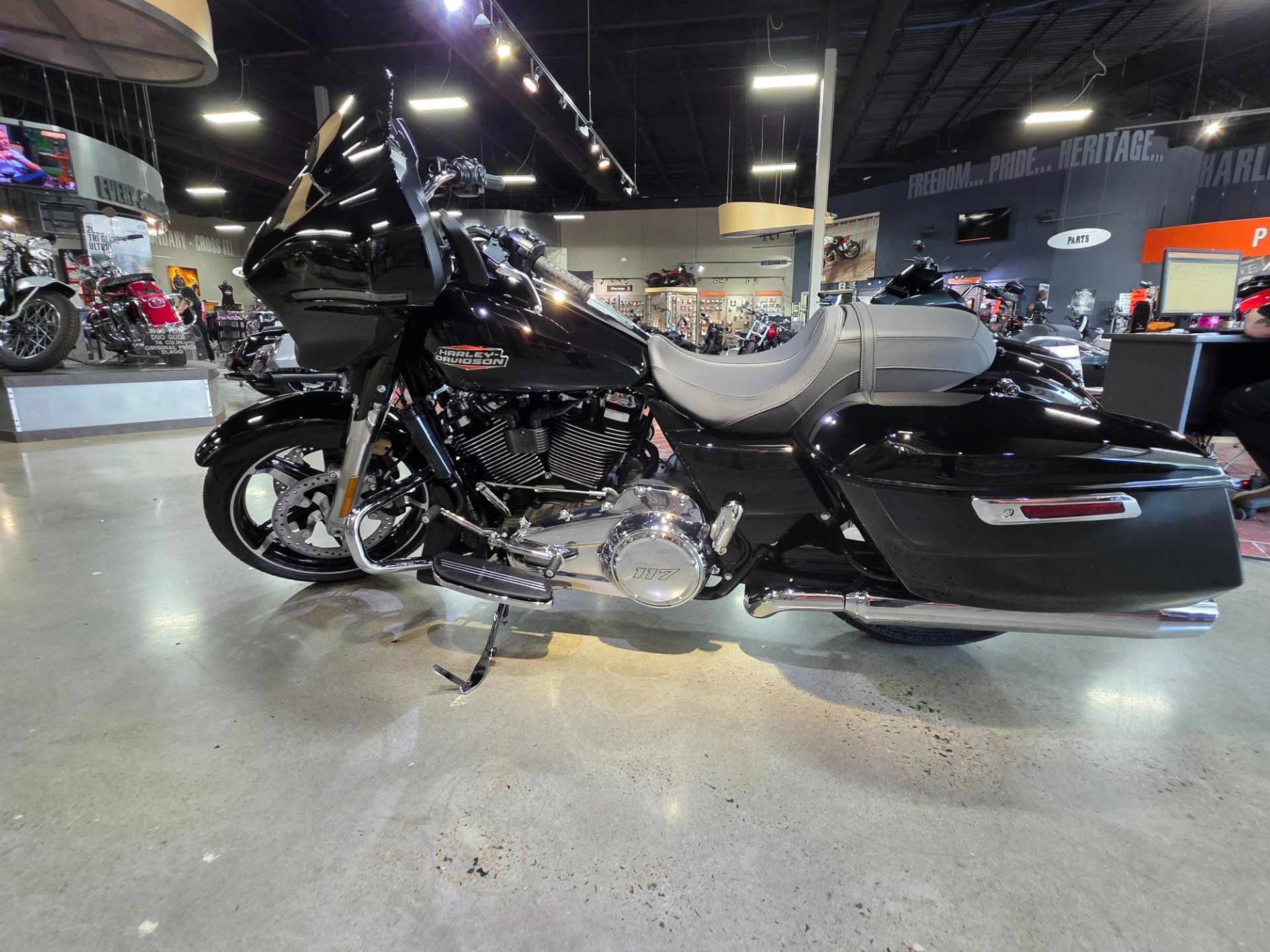 New 2025 Harley-Davidson Street Glide® Motorcycle - Specs