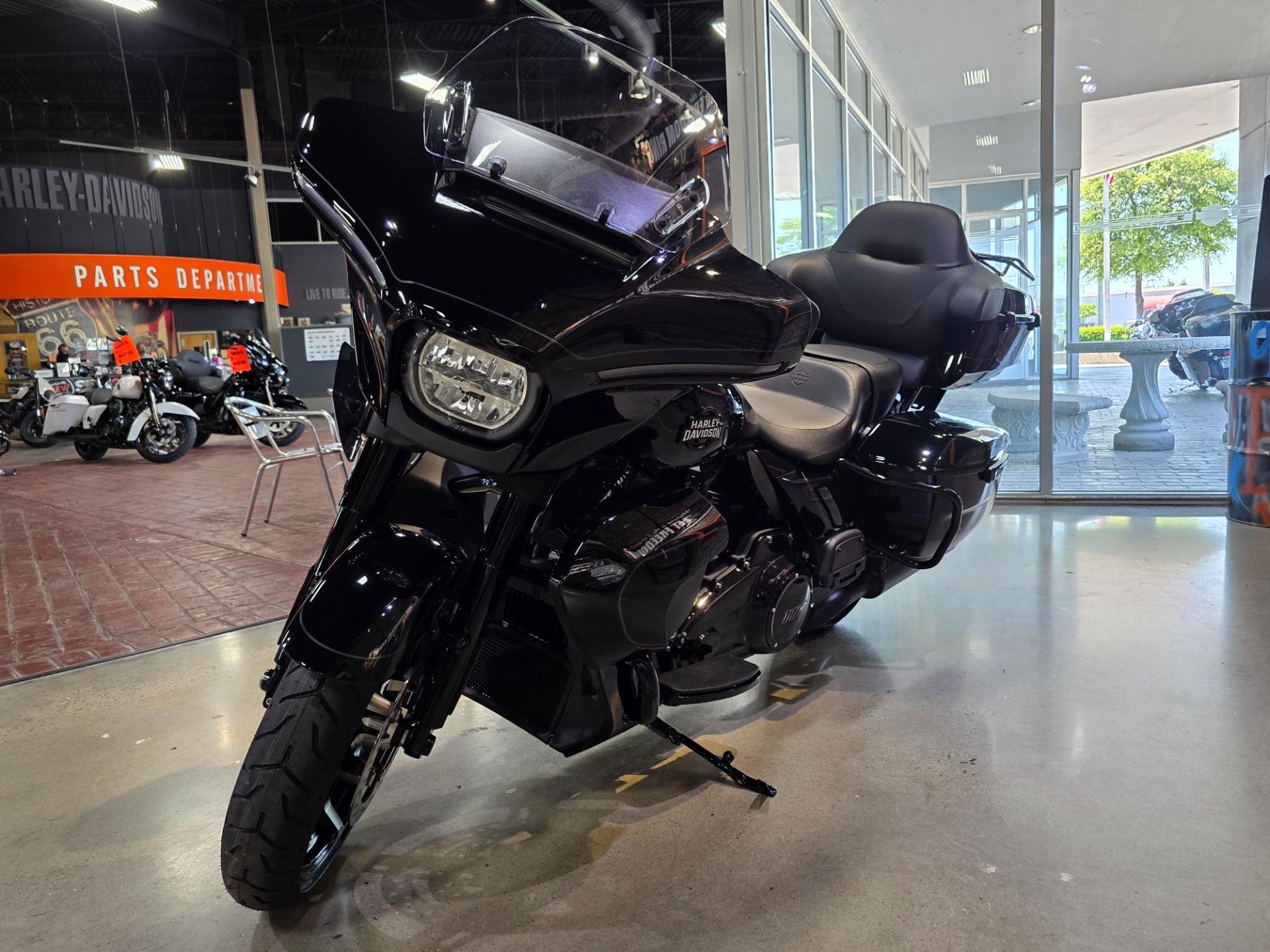 New 2025 Harley-Davidson Street Glide® Ultra Motorcycle