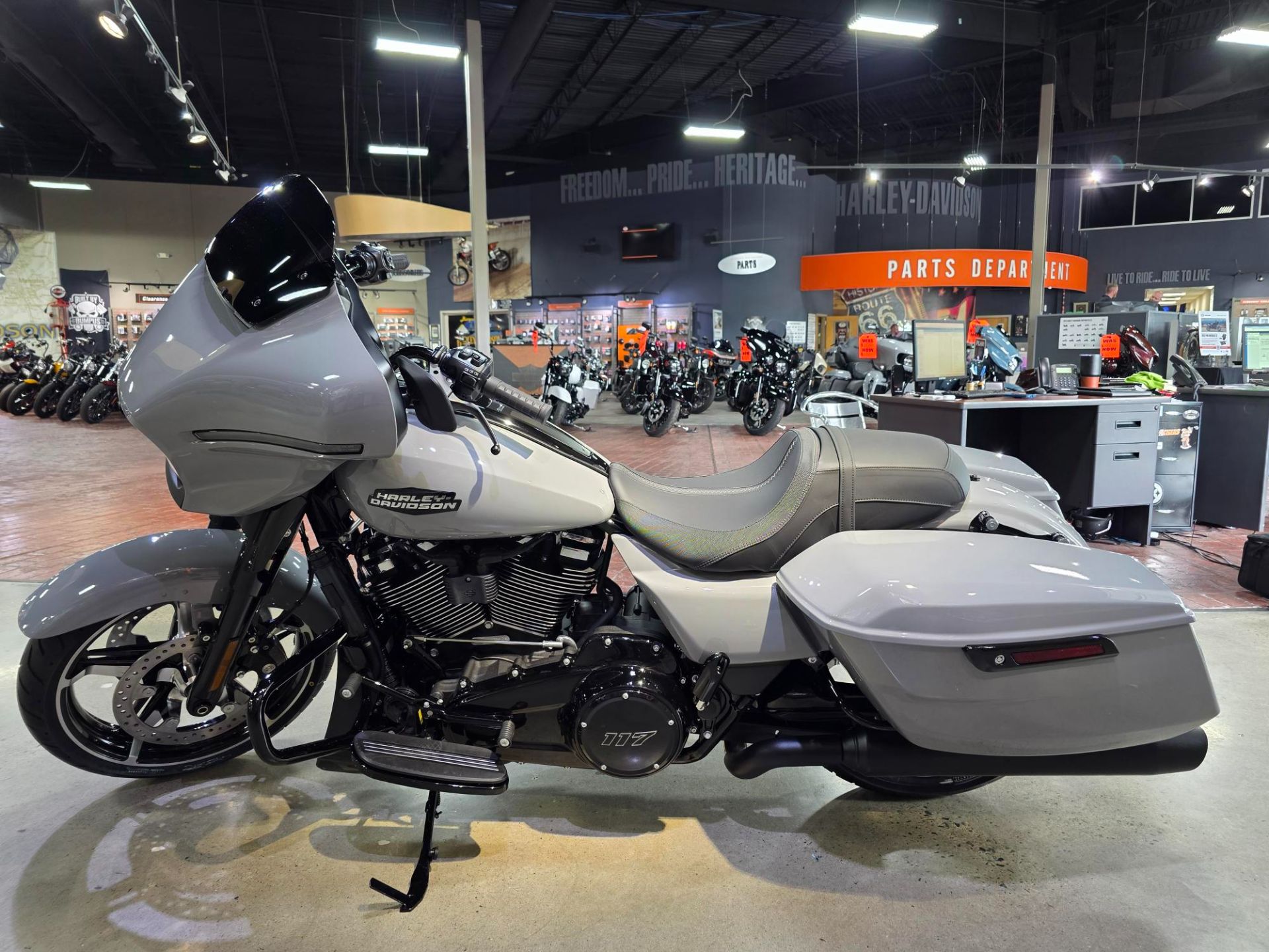 New 2025 Harley-Davidson Street Glide® Motorcycle Specs, Price