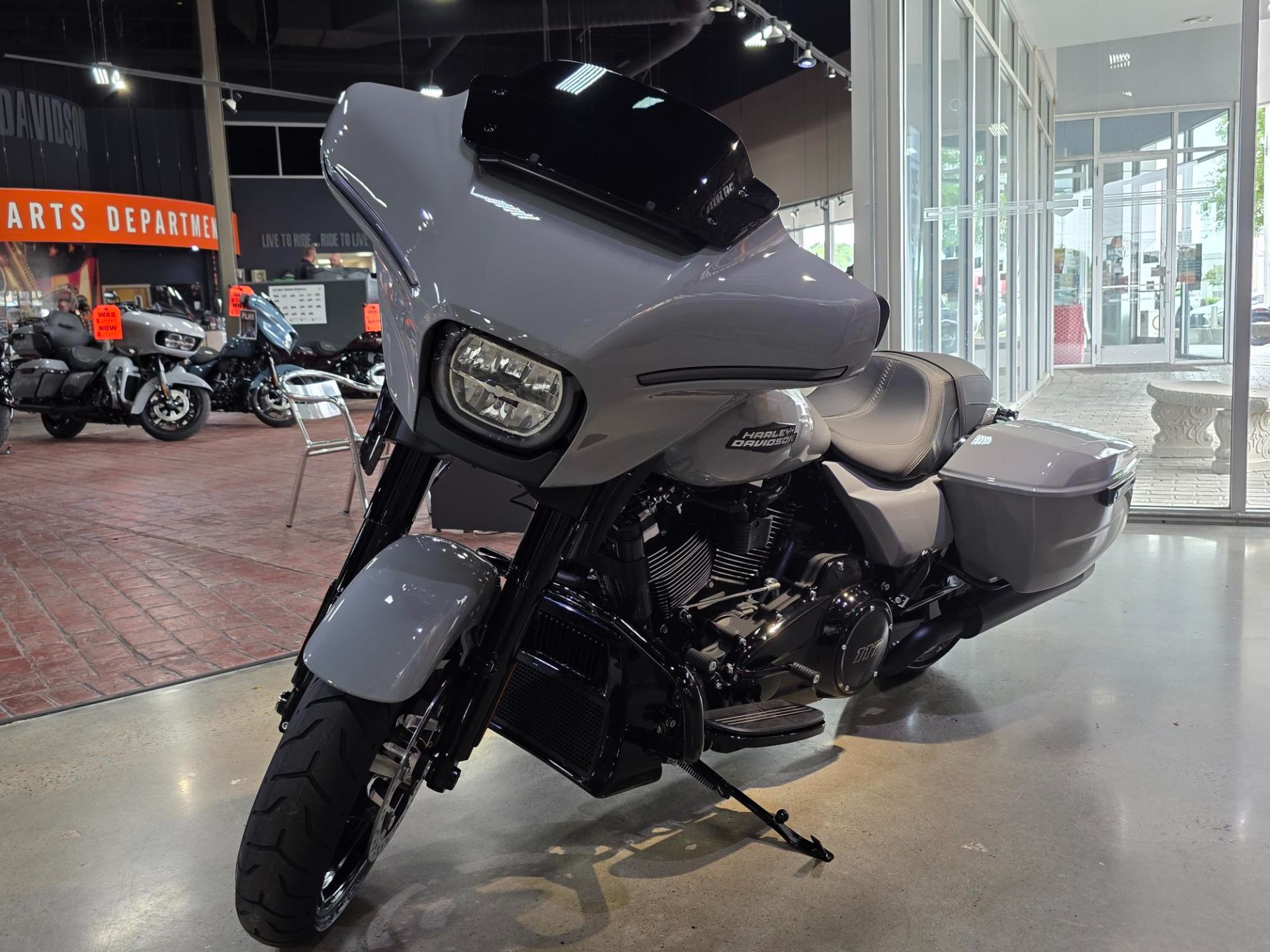 New 2025 Harley-Davidson Street Glide® Motorcycle Specs, Price