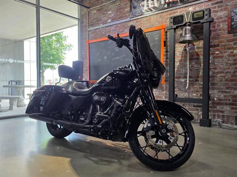 即日発送 オフィシャル Harley-Davidson ネオンライト アメカジ Used 2021 Harley-Davidson Street Glide® Special Motorcycle