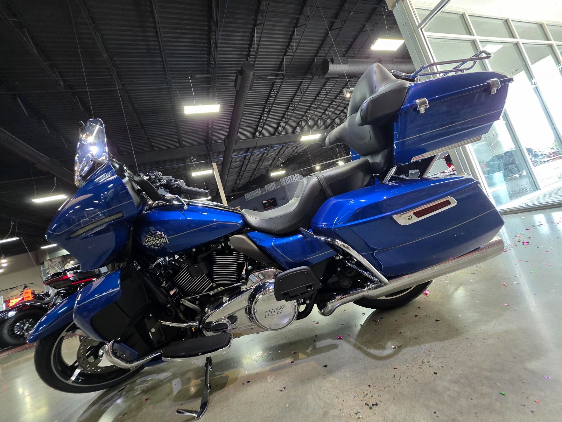 New 2025 Harley-Davidson Street Glide® Ultra Motorcycle - Specs