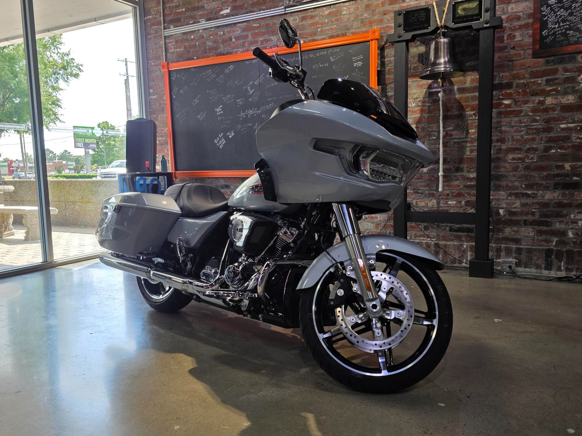 New 2025 Harley-Davidson Road Glide® Motorcycle - Specs