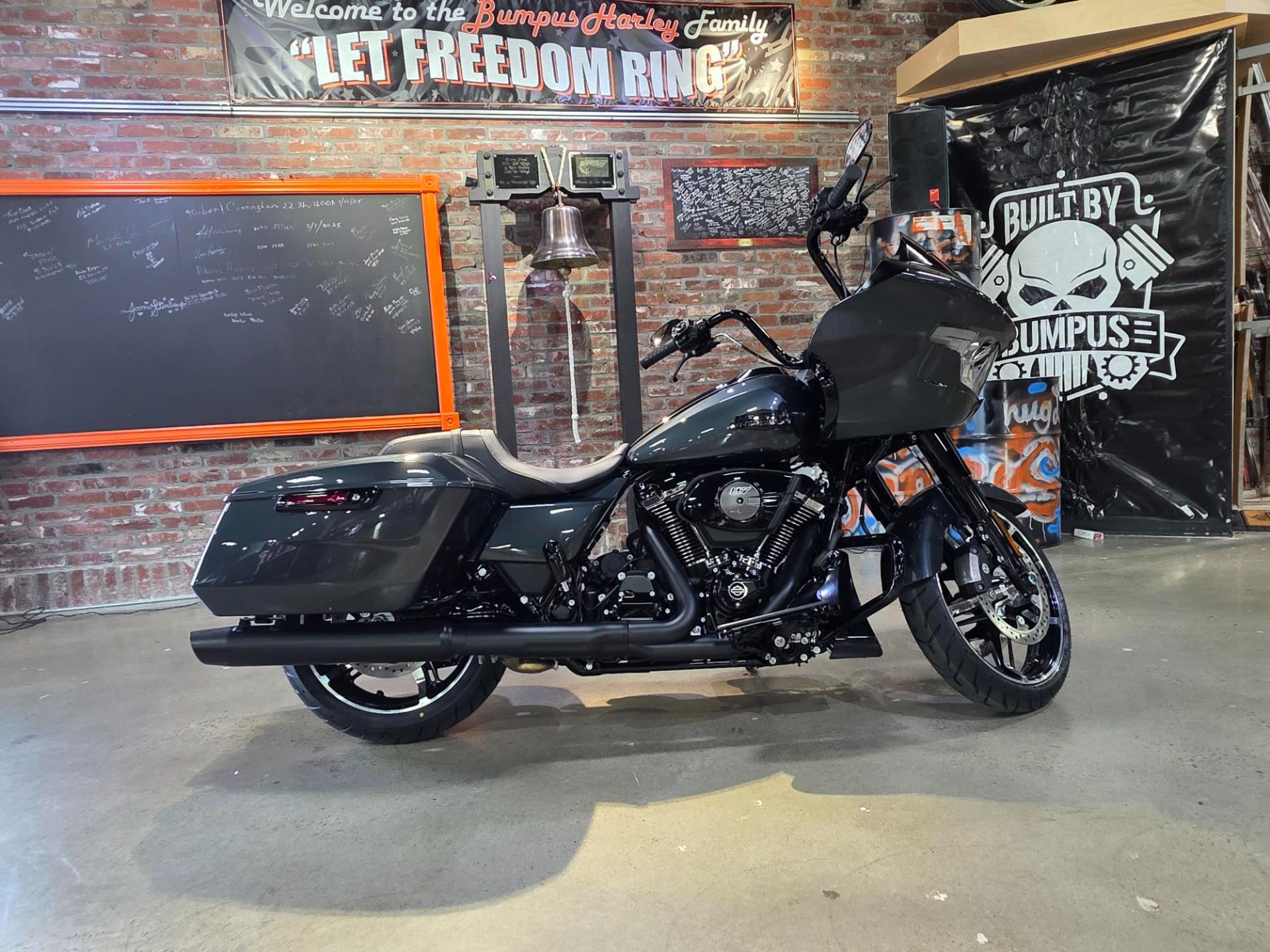 New 2025 Harley-Davidson Road Glide® Motorcycle - Specs