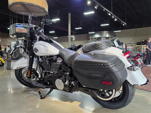 ボール PRO - am DARK HERITAGE New 2025 Harley-Davidson Heritage Classic Motorcycle - Specs