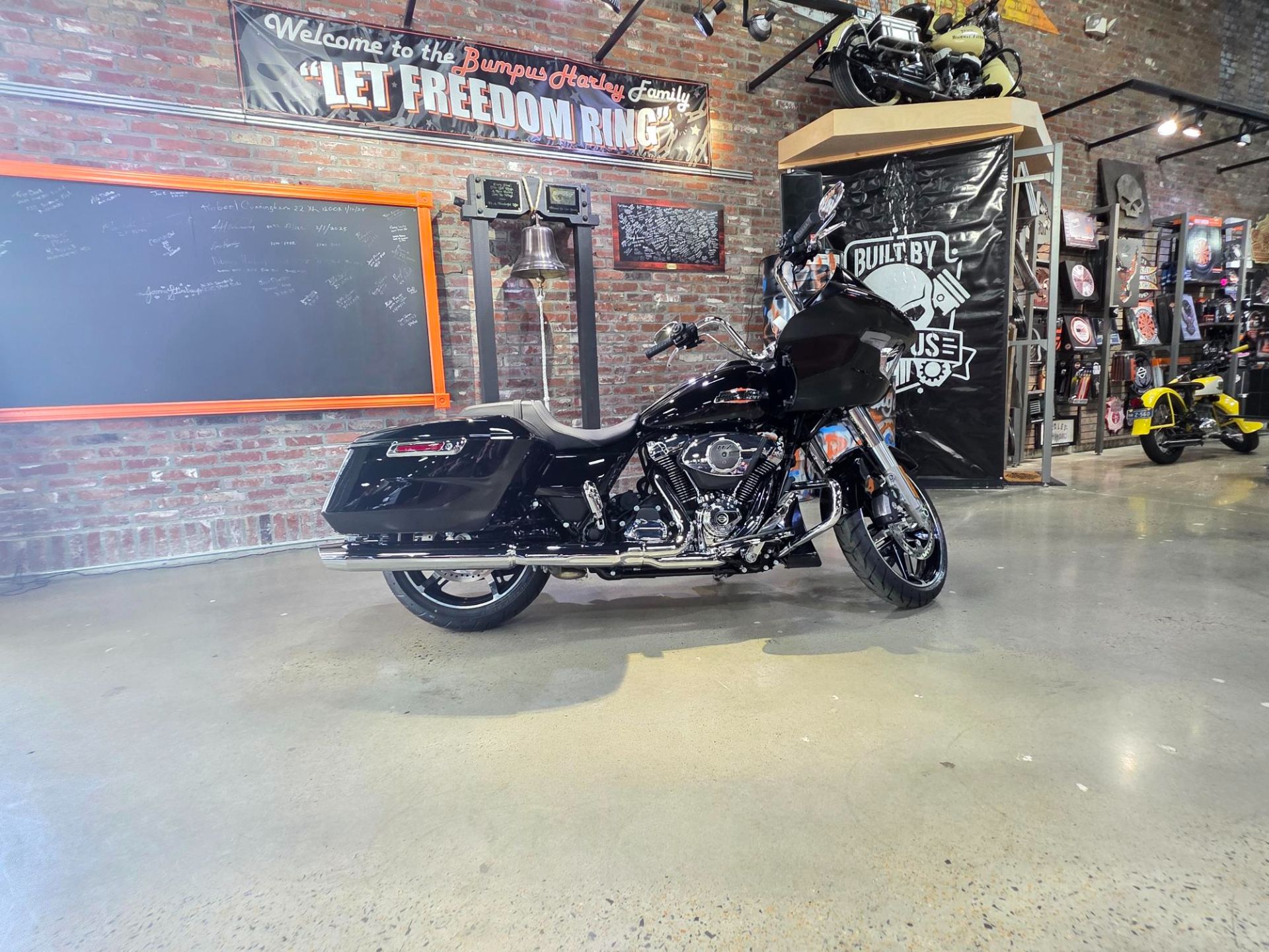 New 2025 Harley-Davidson Road Glide® Motorcycle - Specs