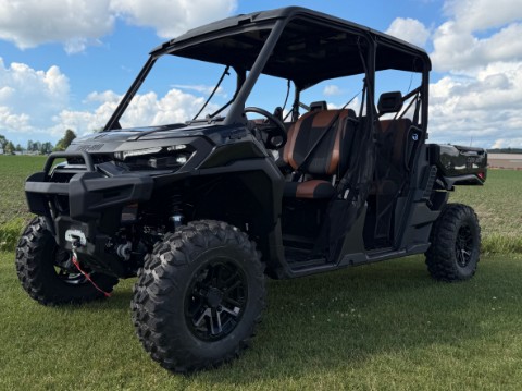2026 Can-Am Defender MAX Lone Star HD11