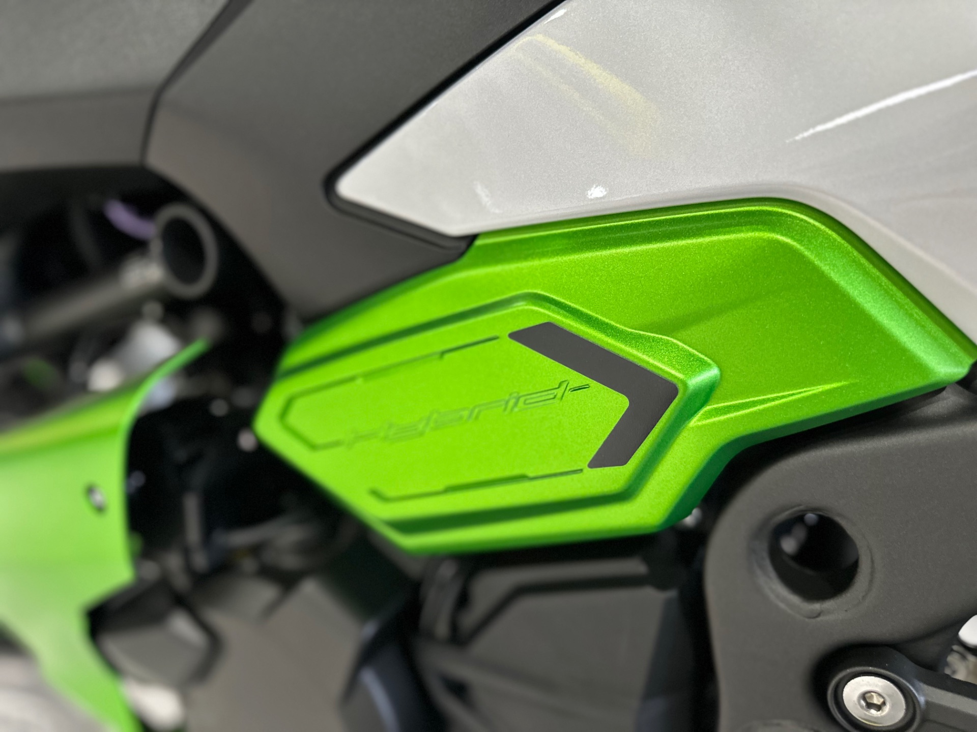 2024 Kawasaki Z7 Hybrid ABS 6