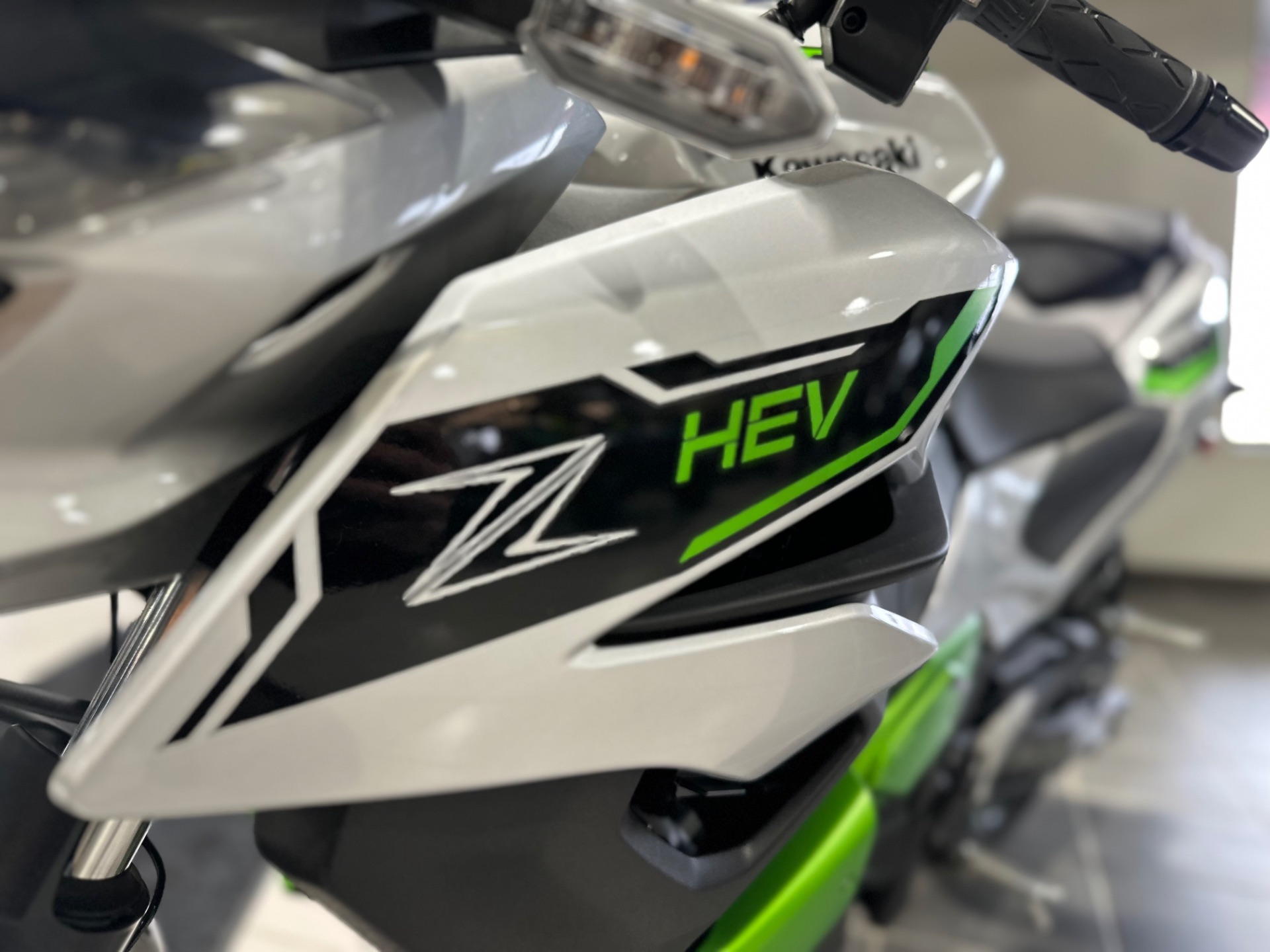 2024 Kawasaki Z7 Hybrid ABS 7