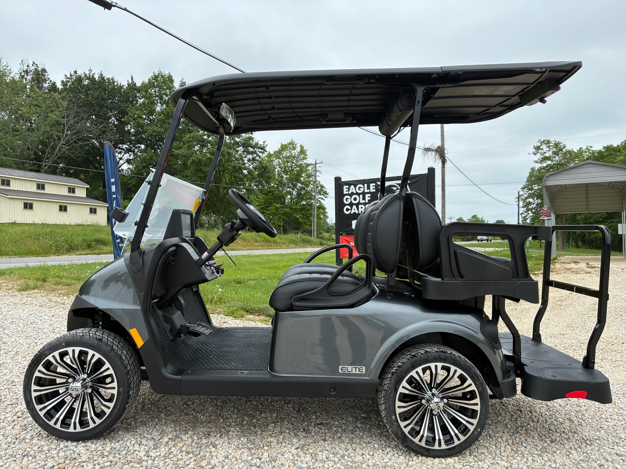 2026 EZGO RXV photo 2