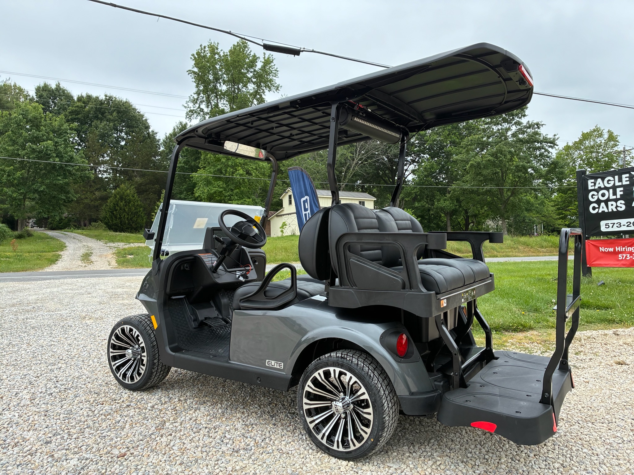 2026 EZGO RXV photo 3