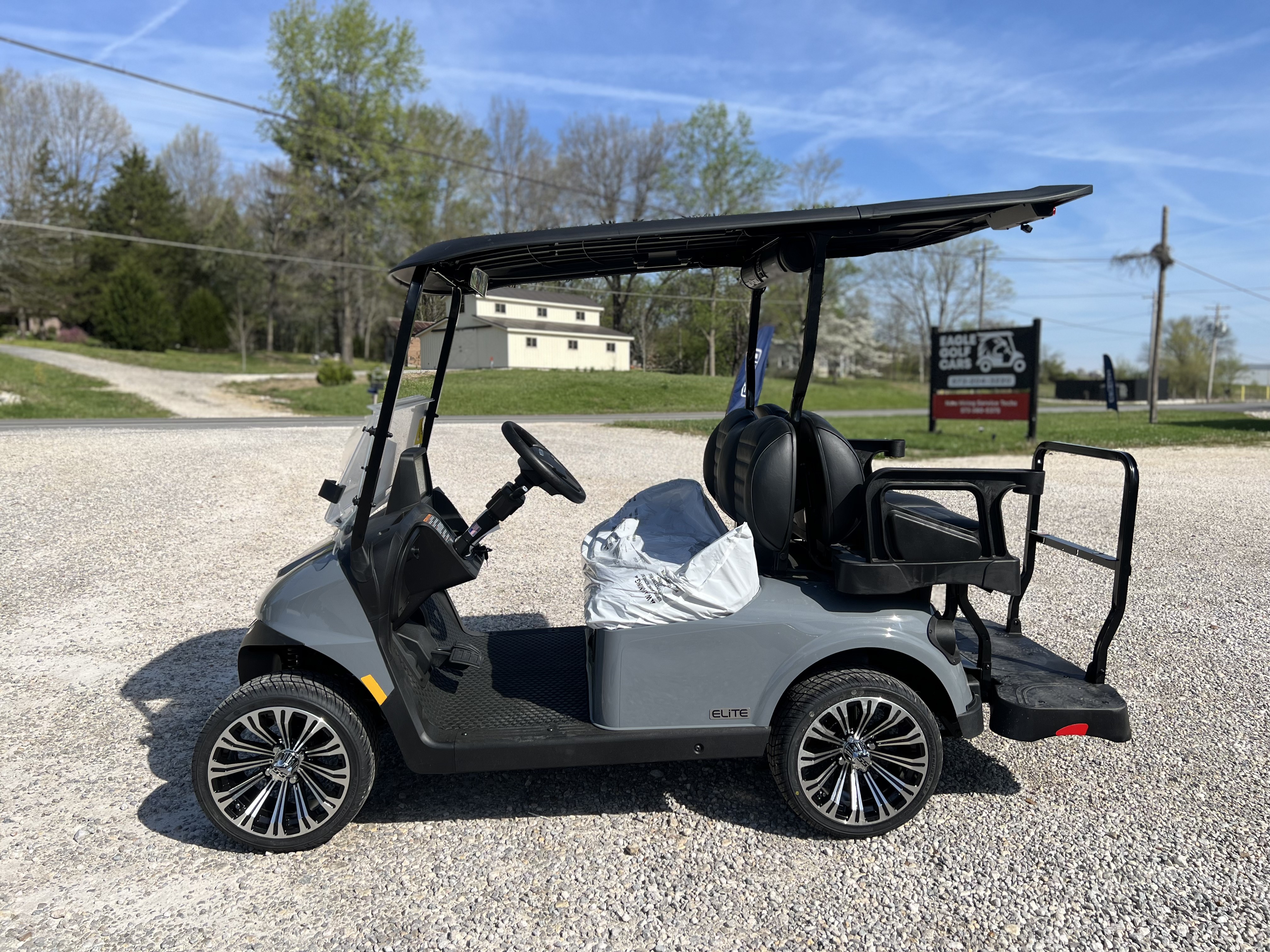 2026 EZGO RXV photo 2