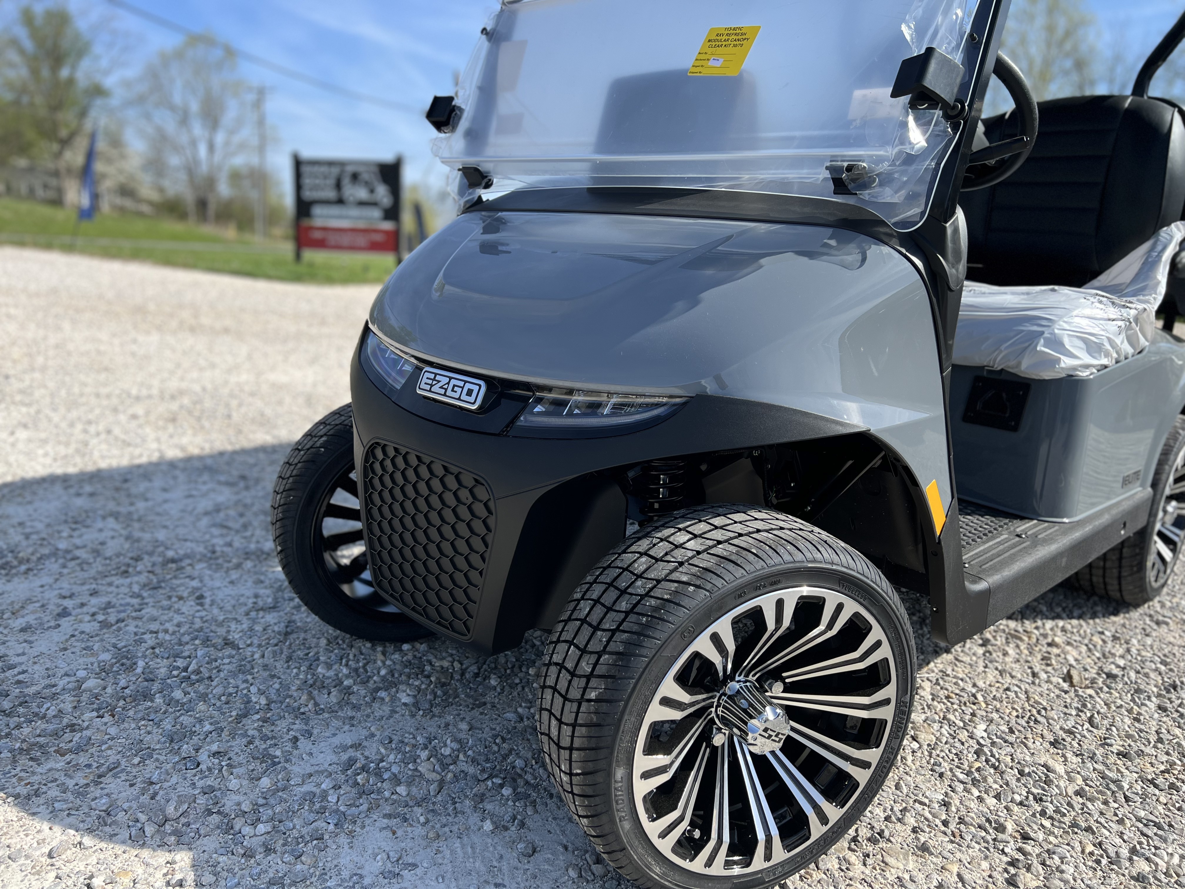 2026 EZGO RXV photo 6