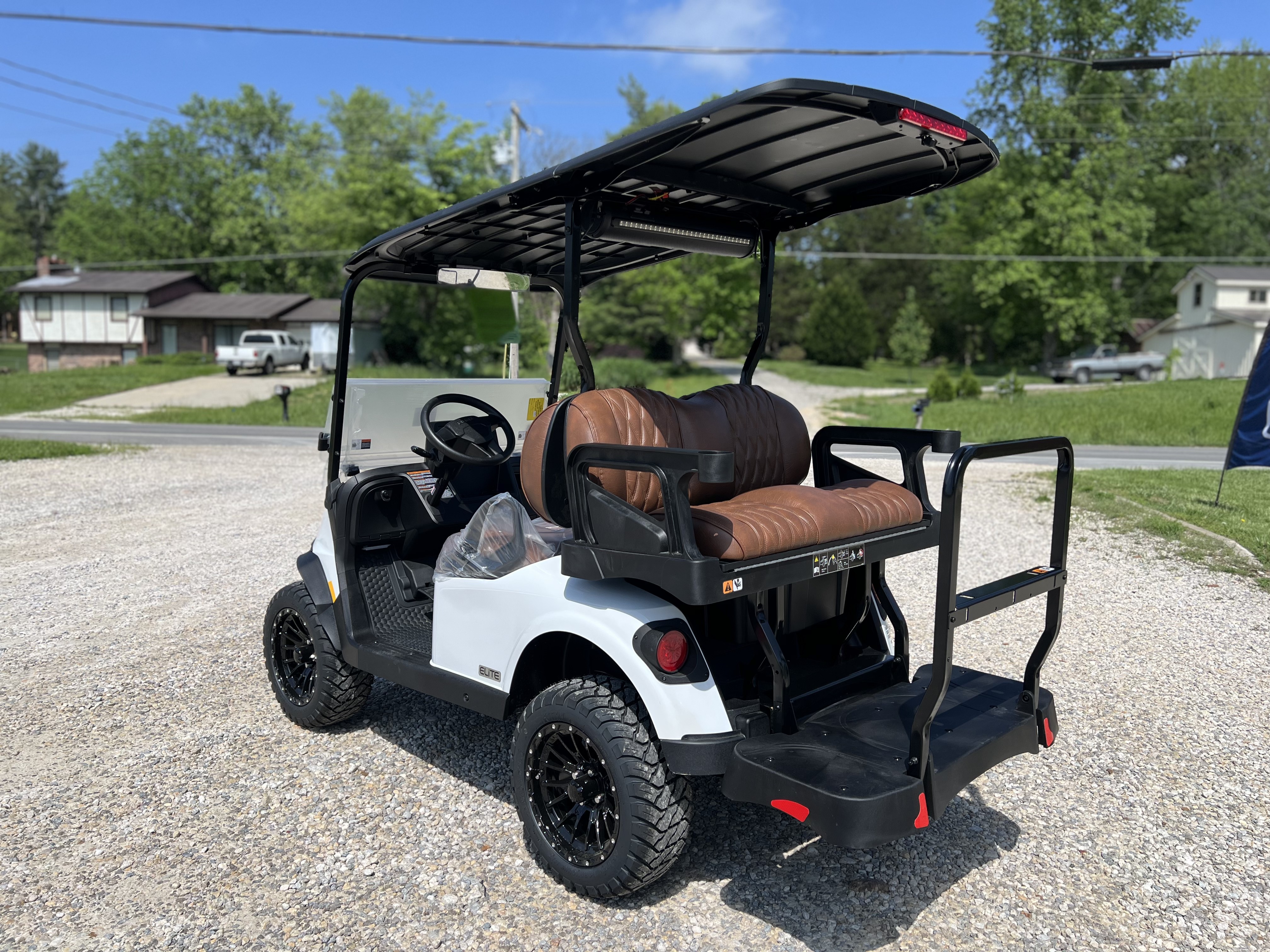 2026 EZGO RXV photo 3