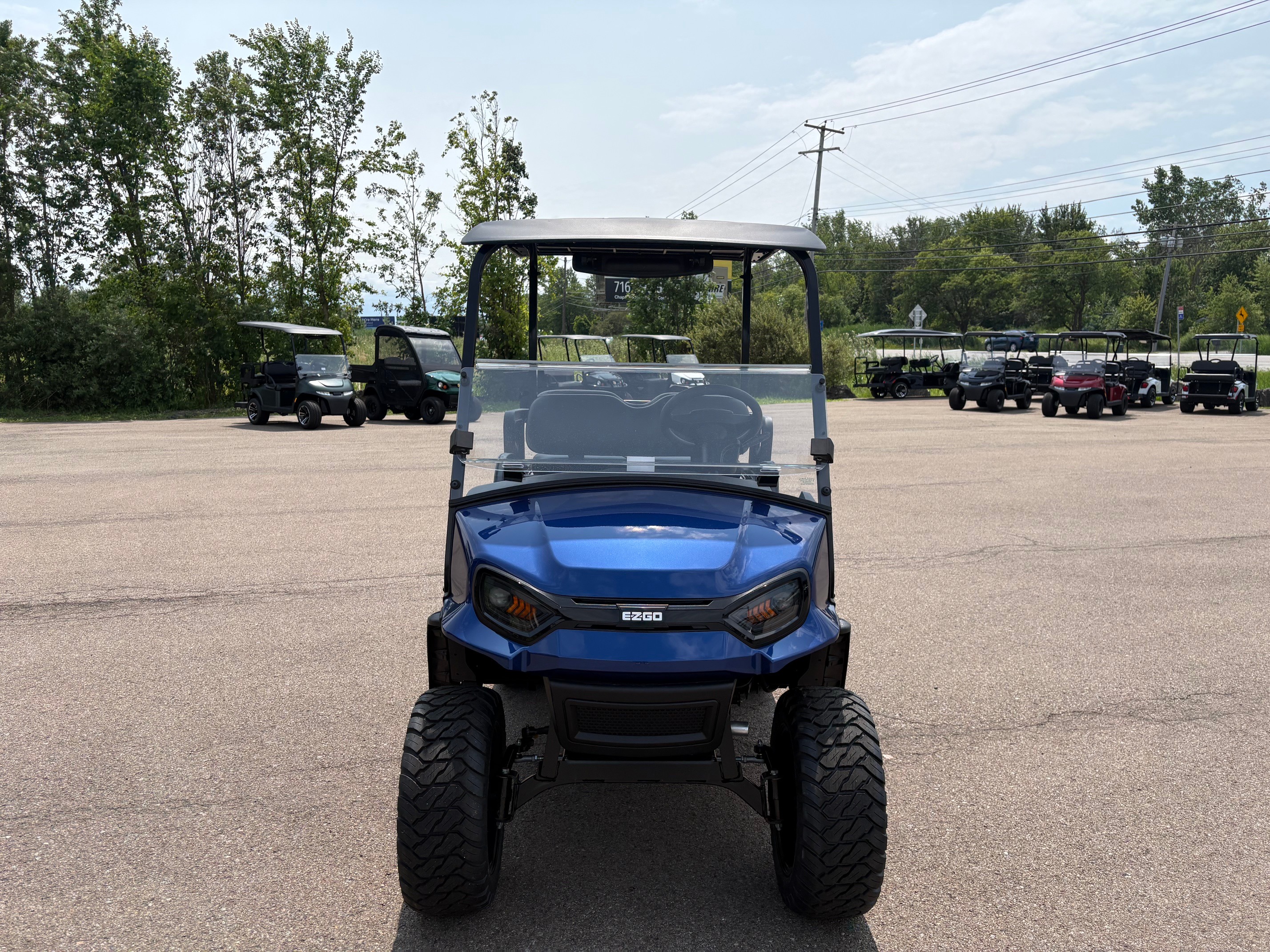 2027  Express 4 Gas Lifted 4