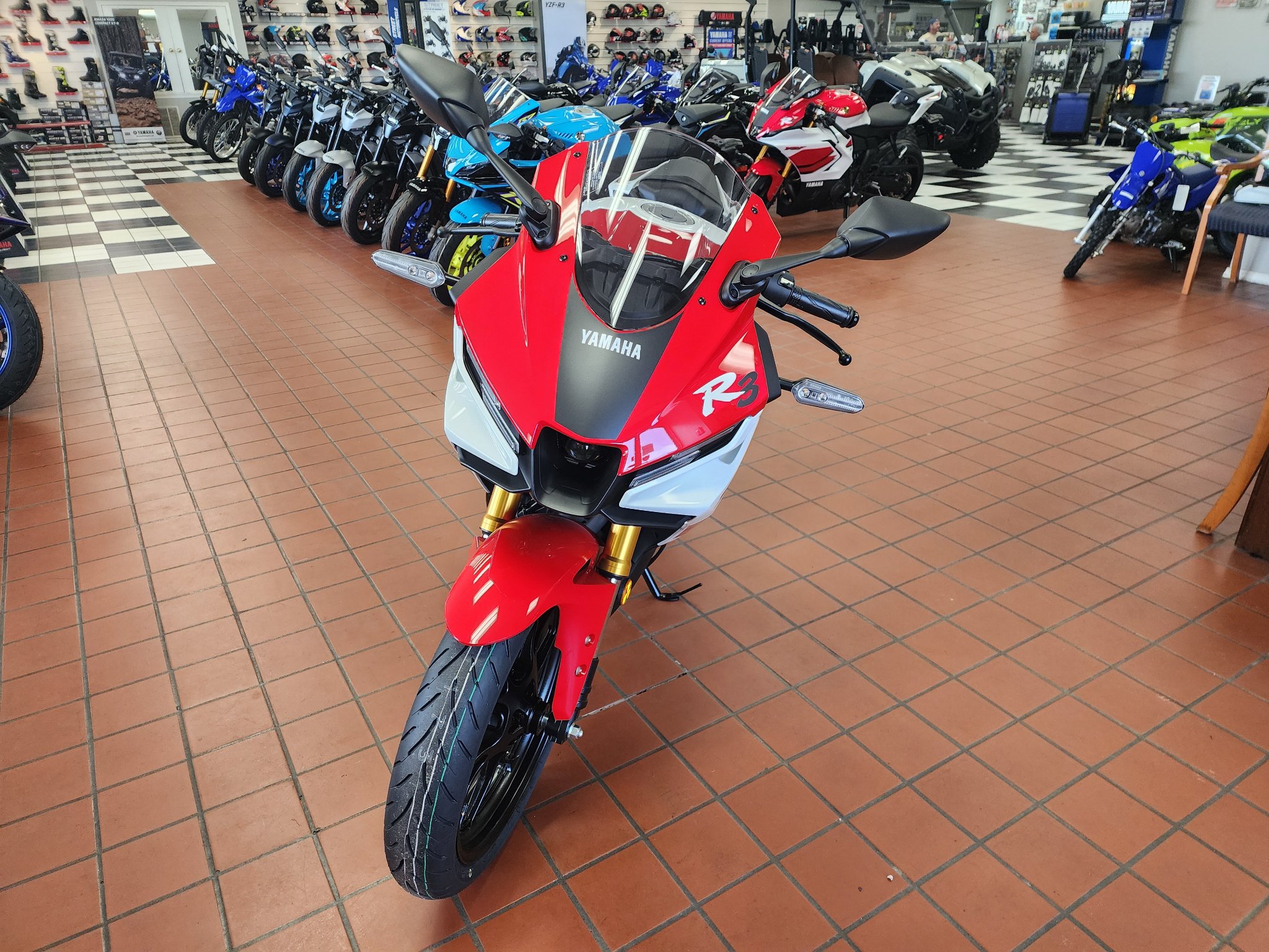 2026 Yamaha YZF-R3 7