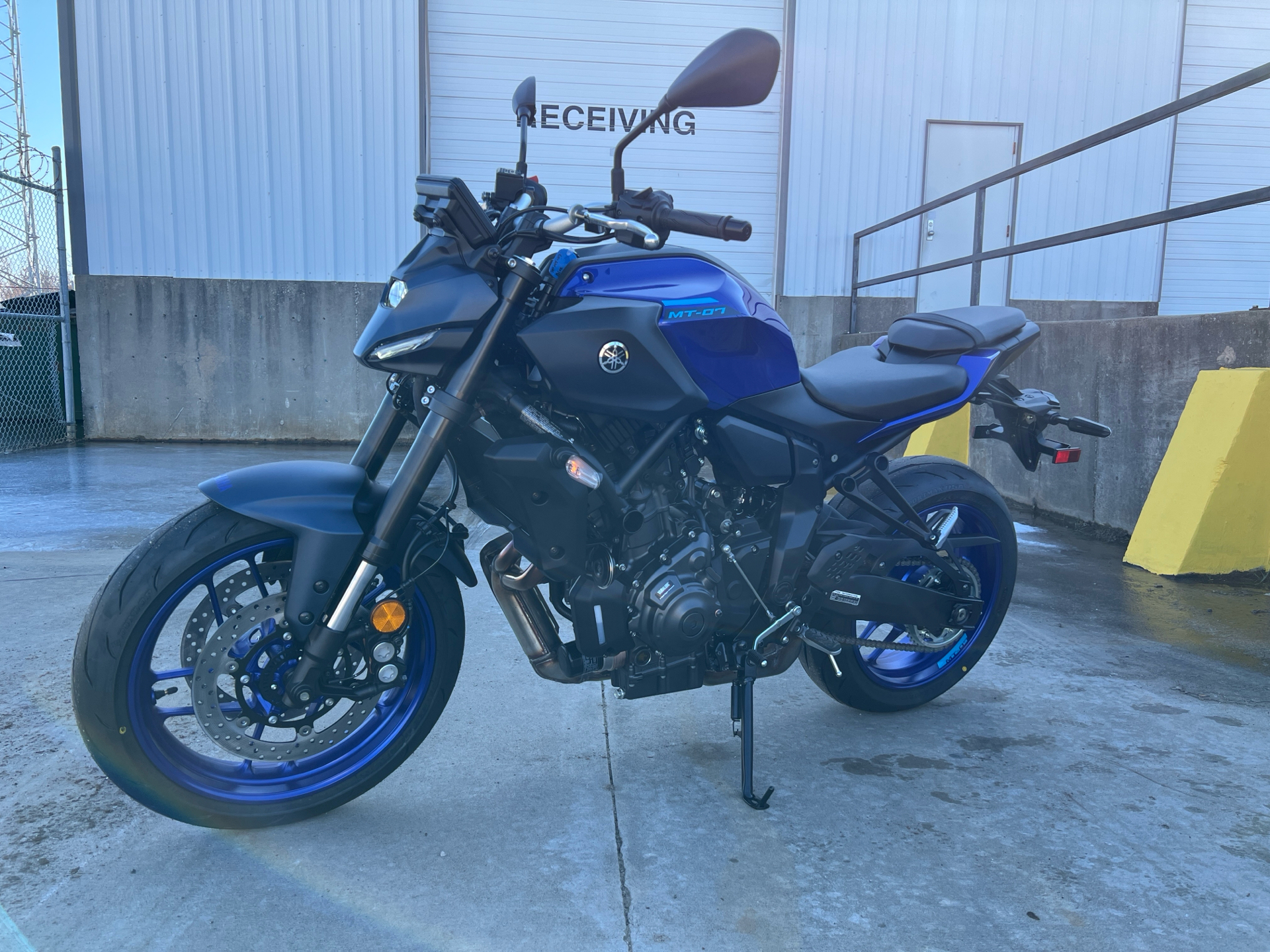 YAMAHA MT-07 初期型 タンクカウル Fフェンダーカウル 青 YAMAHA MT-07 初期型 タンクカウル Fフェンダーカウル 青