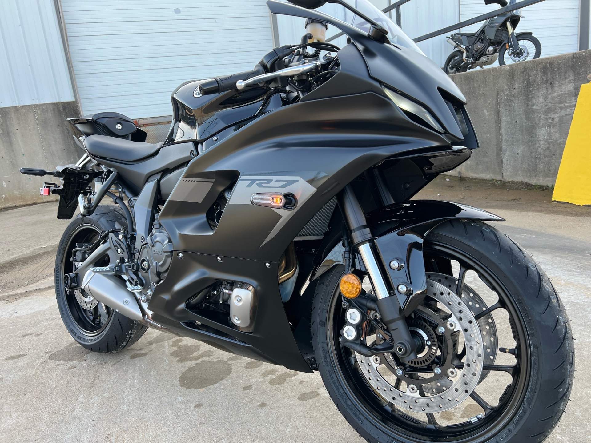 New 2025 Yamaha YZF-R7 | Motorcycles in Tulsa OK | Y18917 Matte Raven Black