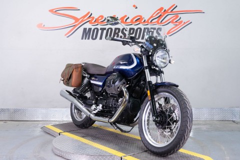 2022 Moto Guzzi V7 Special in Sacramento, California - Photo 2