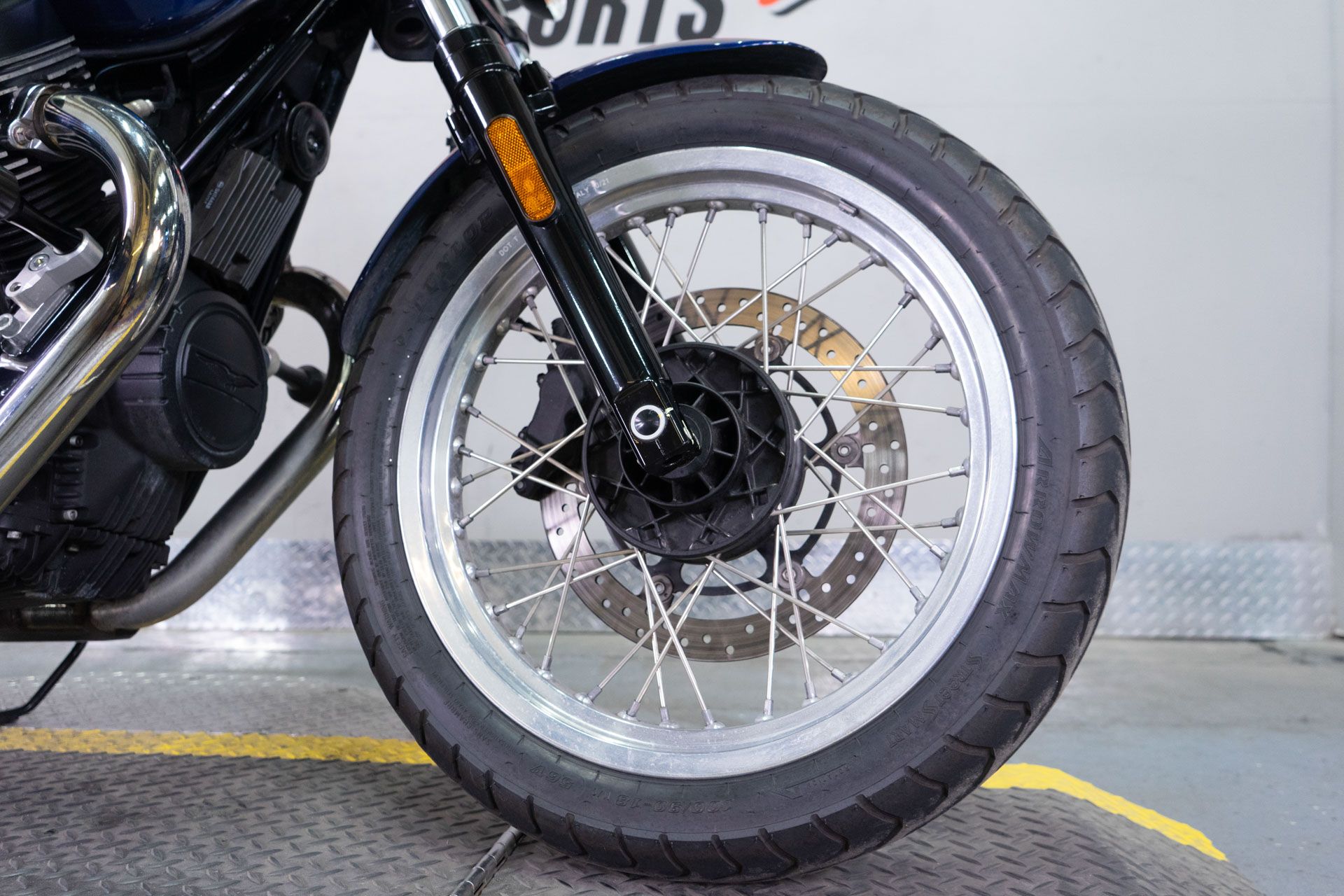 2022 Moto Guzzi V7 Special in Sacramento, California - Photo 7