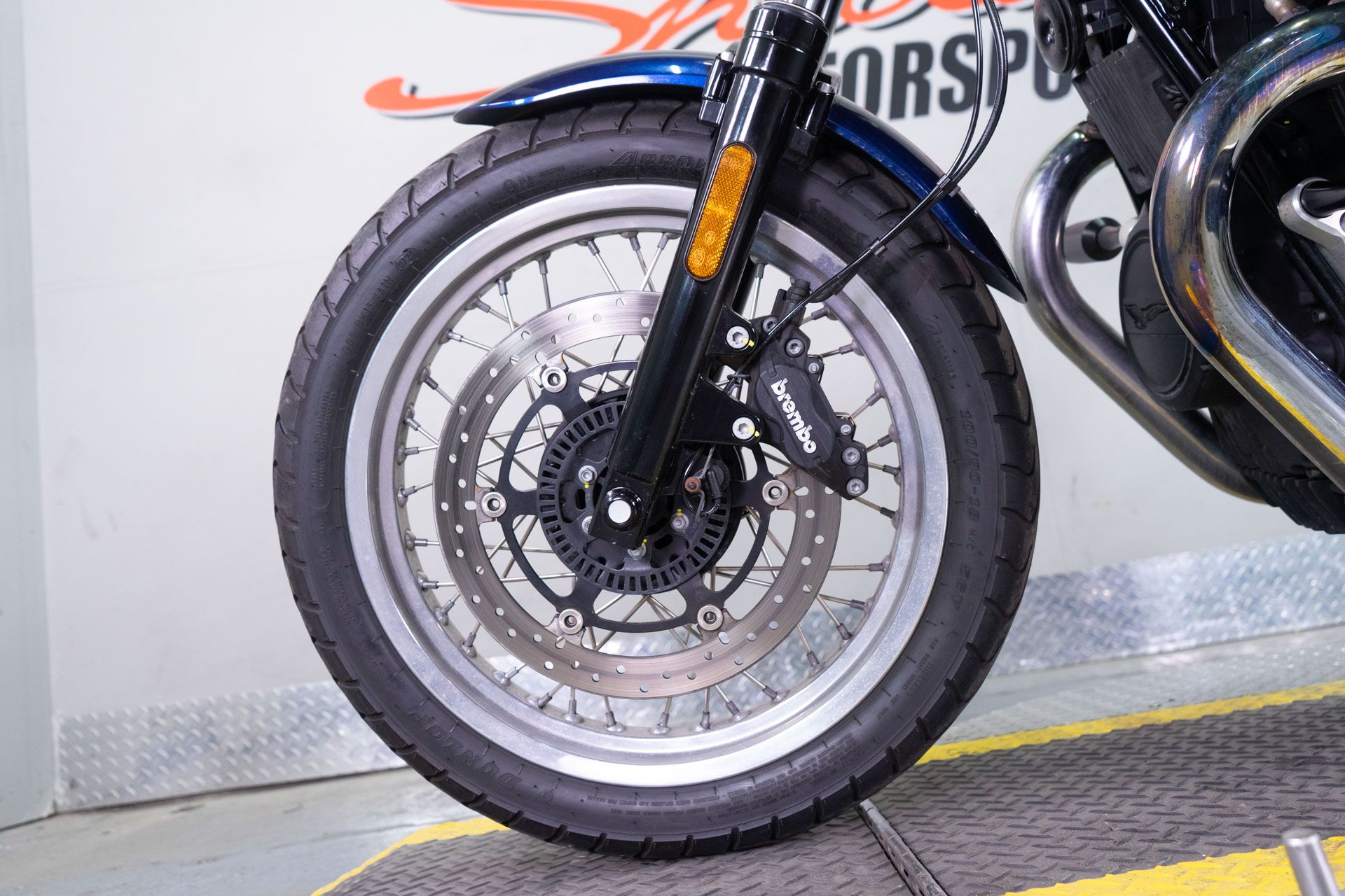 2022 Moto Guzzi V7 Special in Sacramento, California - Photo 10