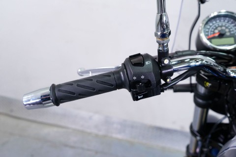 2022 Moto Guzzi V7 Special in Sacramento, California - Photo 13