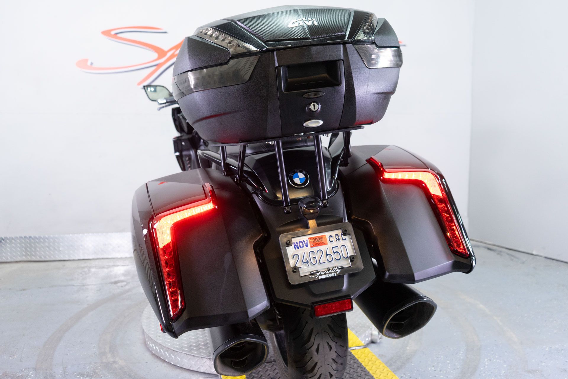 2018 BMW K 1600 B in Sacramento, California - Photo 17