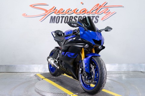 2019 Yamaha YZF-R6 in Sacramento, California - Photo 2