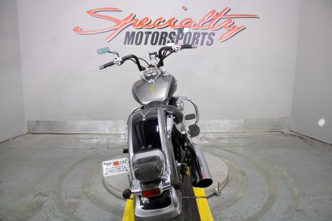 2005 Suzuki Boulevard C50 in Sacramento, California - Photo 6