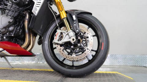2024 Triumph Speed Triple 1200 RS in Sacramento, California - Photo 9