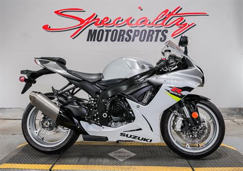 ロキ レース専用モデル Ninja ZX-6Rを受注販売 - WEB Mr.Bike
