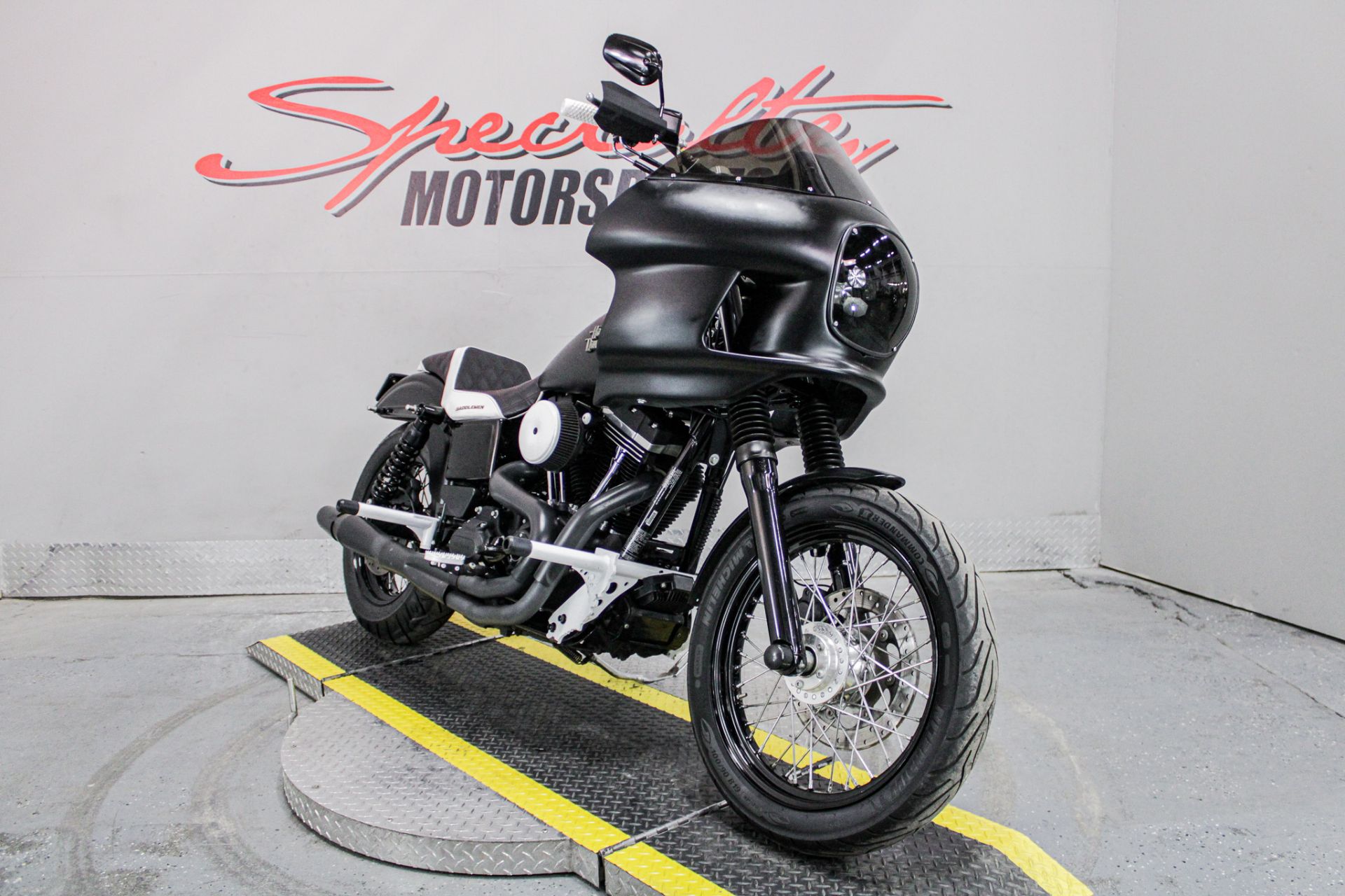 Front Right Side View - Photo 12