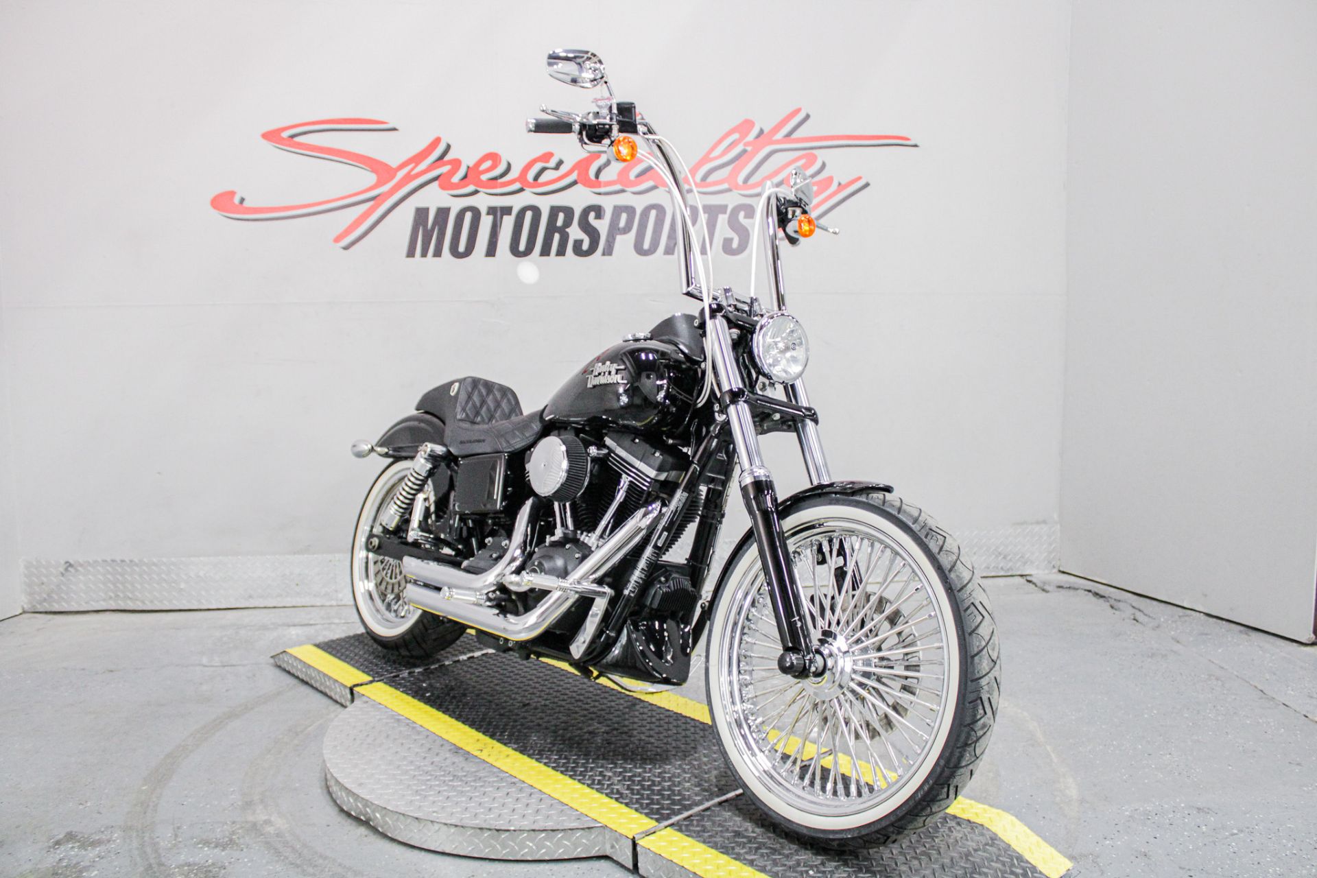 Front Right Side View - Photo 12