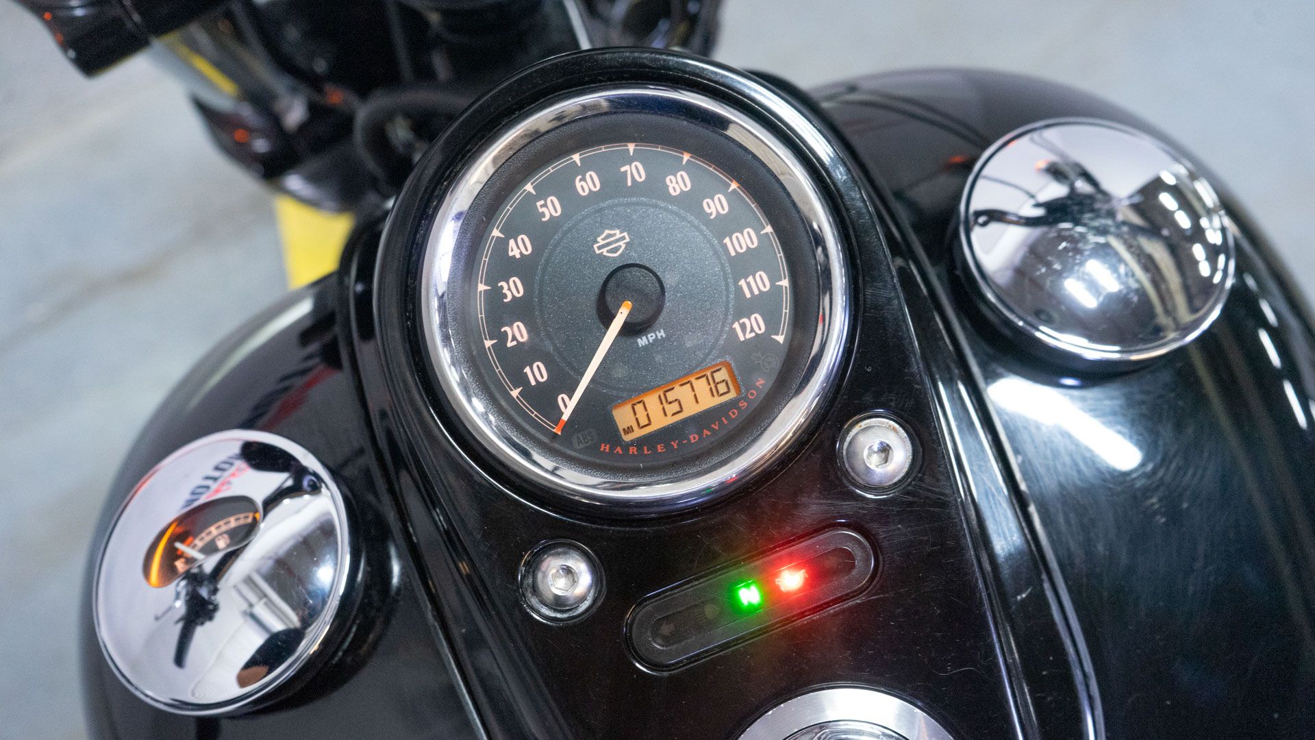 2015 Harley-Davidson Dyna Street Bob in Sacramento, California - Photo 22