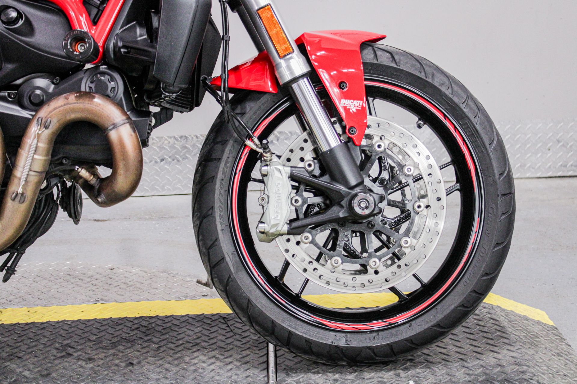 2015 Ducati Monster 821 in Sacramento, California - Photo 3