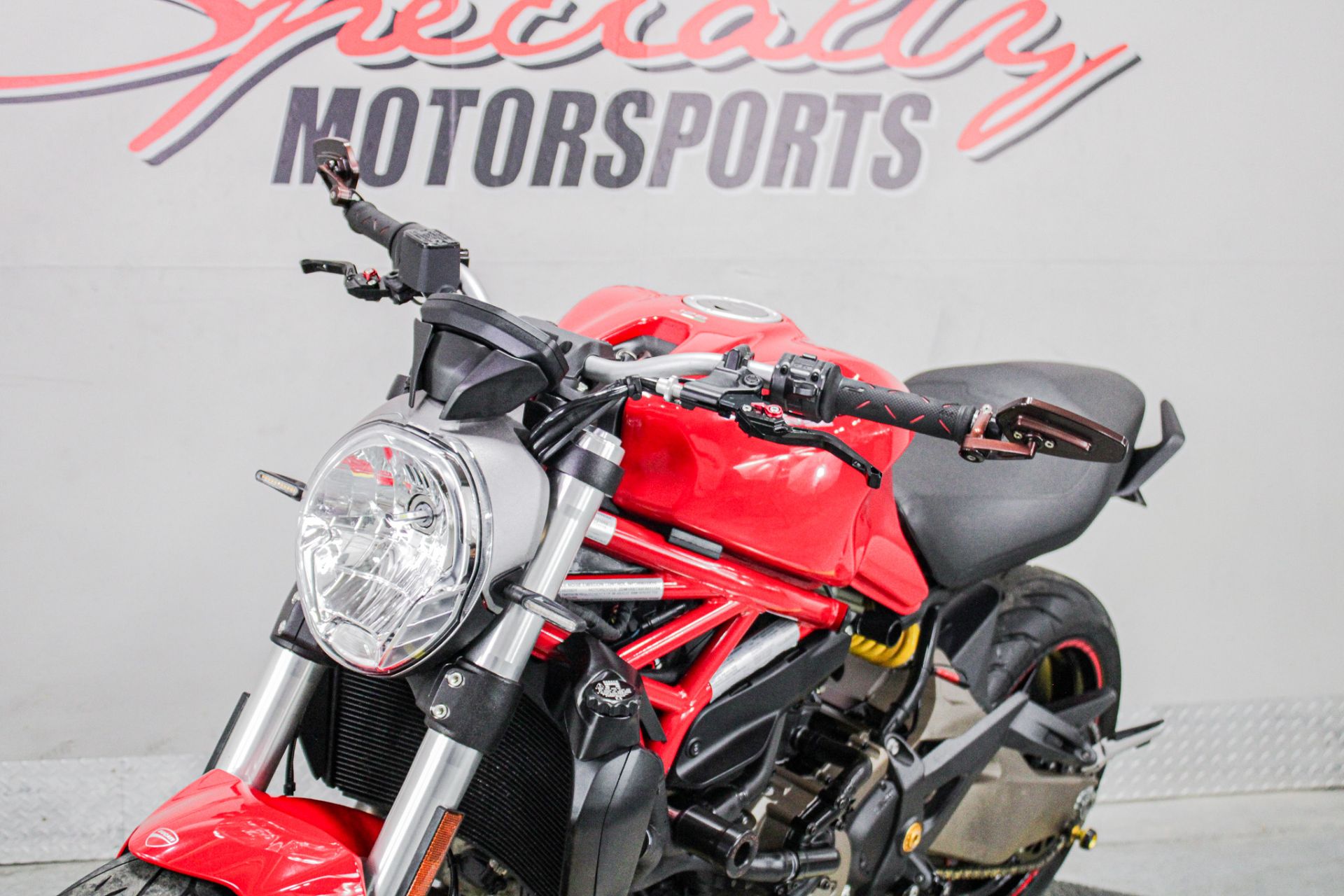 2015 Ducati Monster 821 in Sacramento, California - Photo 11