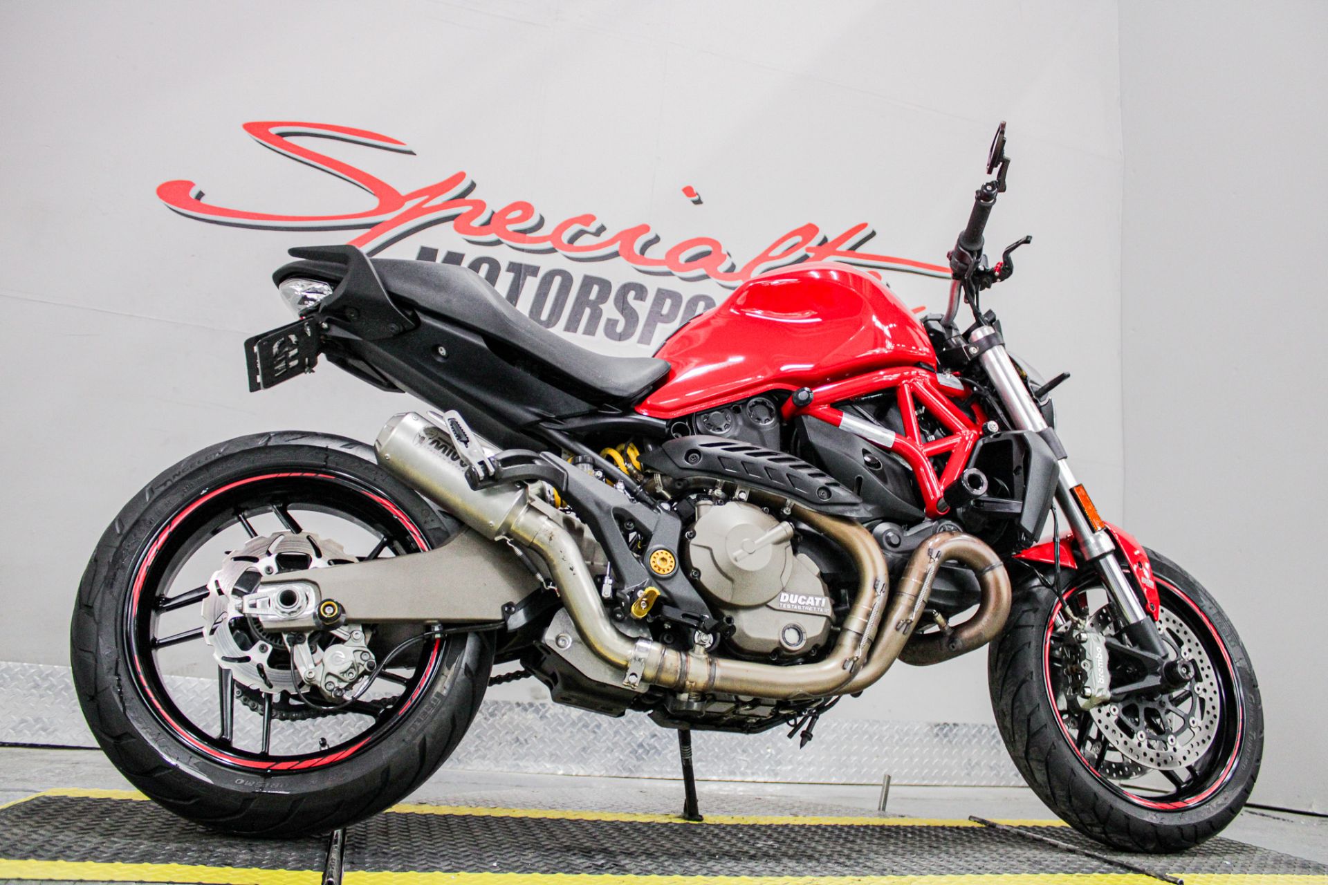 2015 Ducati Monster 821 in Sacramento, California - Photo 15