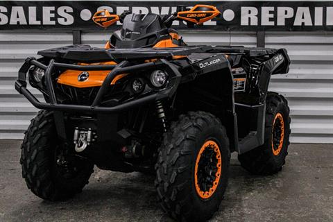CAN000884 - 2016 - Can-Am - Outlander XT 850 Front Left Zoomed In - Photo 2