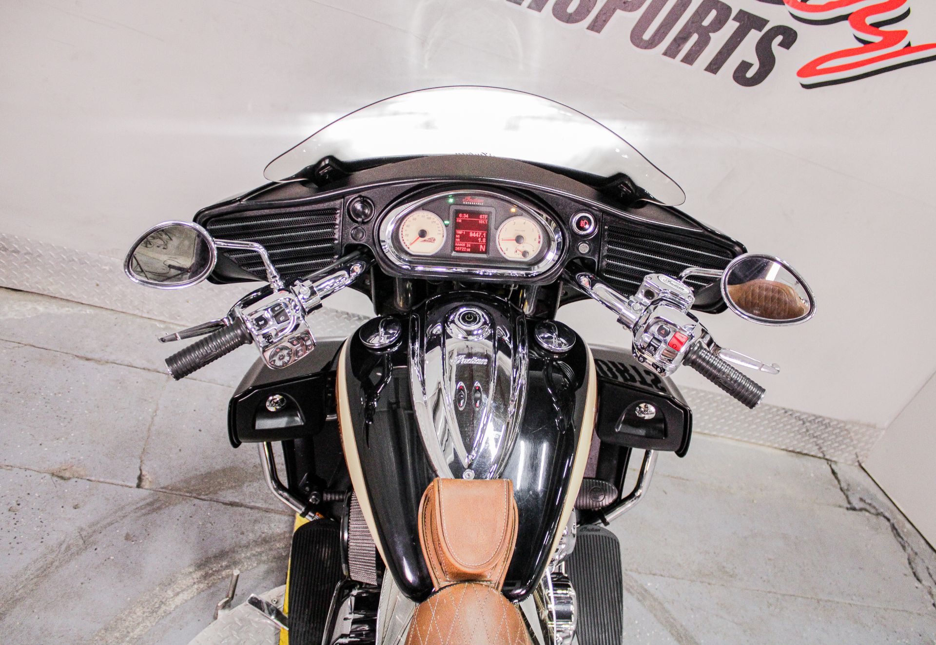 2015 Indian Motorcycle Roadmaster™ in Sacramento, California - Photo 16