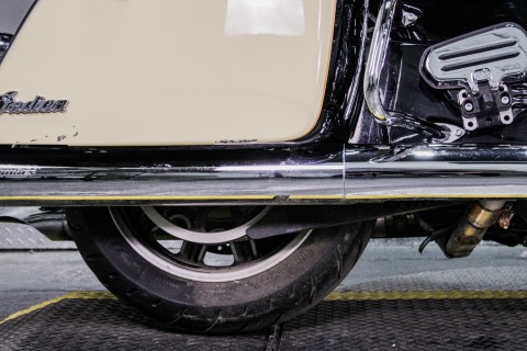 2015 Indian Motorcycle Roadmaster™ in Sacramento, California - Photo 4