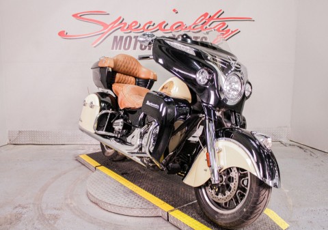 2015 Indian Motorcycle Roadmaster™ in Sacramento, California - Photo 13