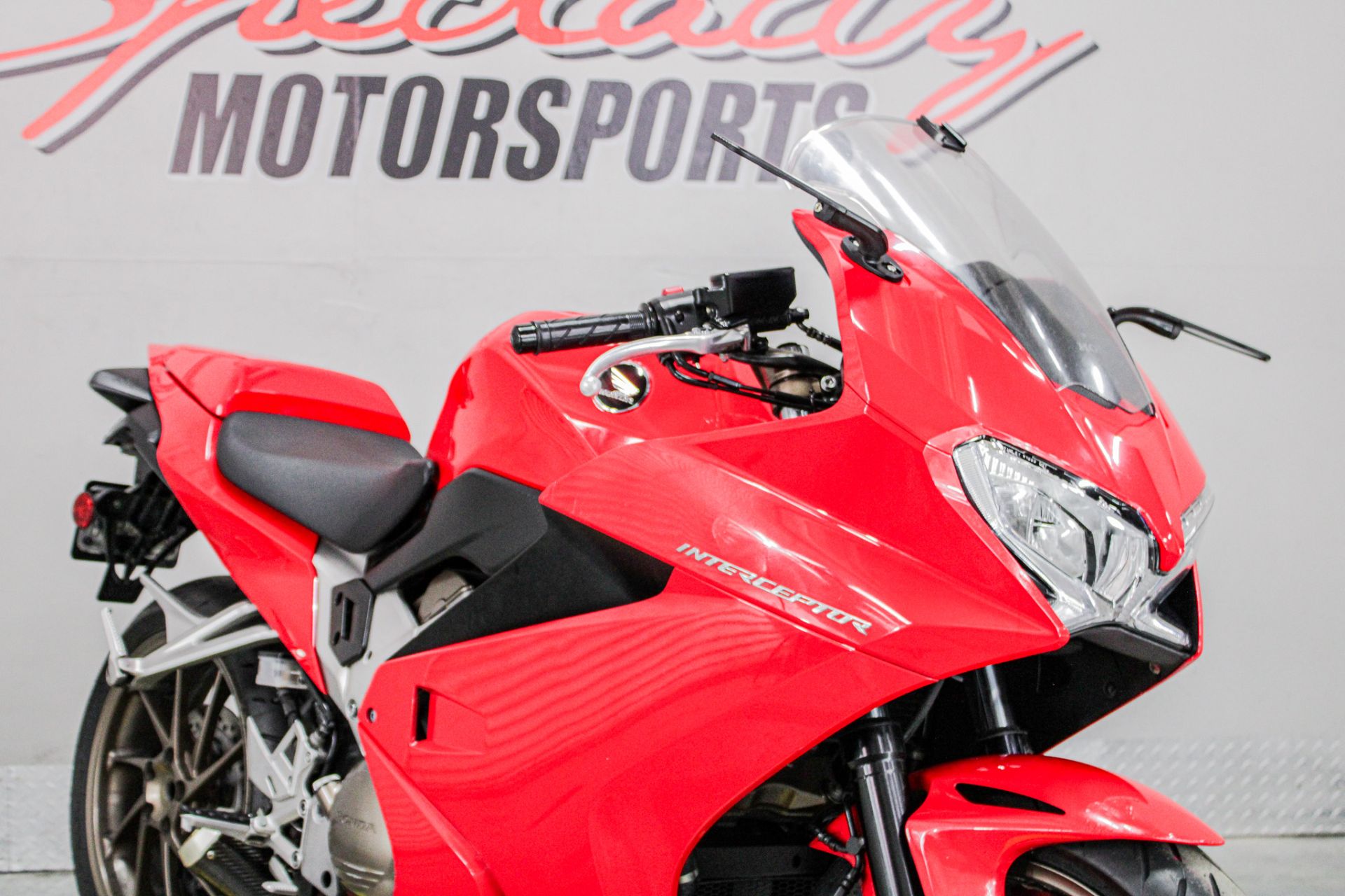 Front Right Zoomed In - Photo 14