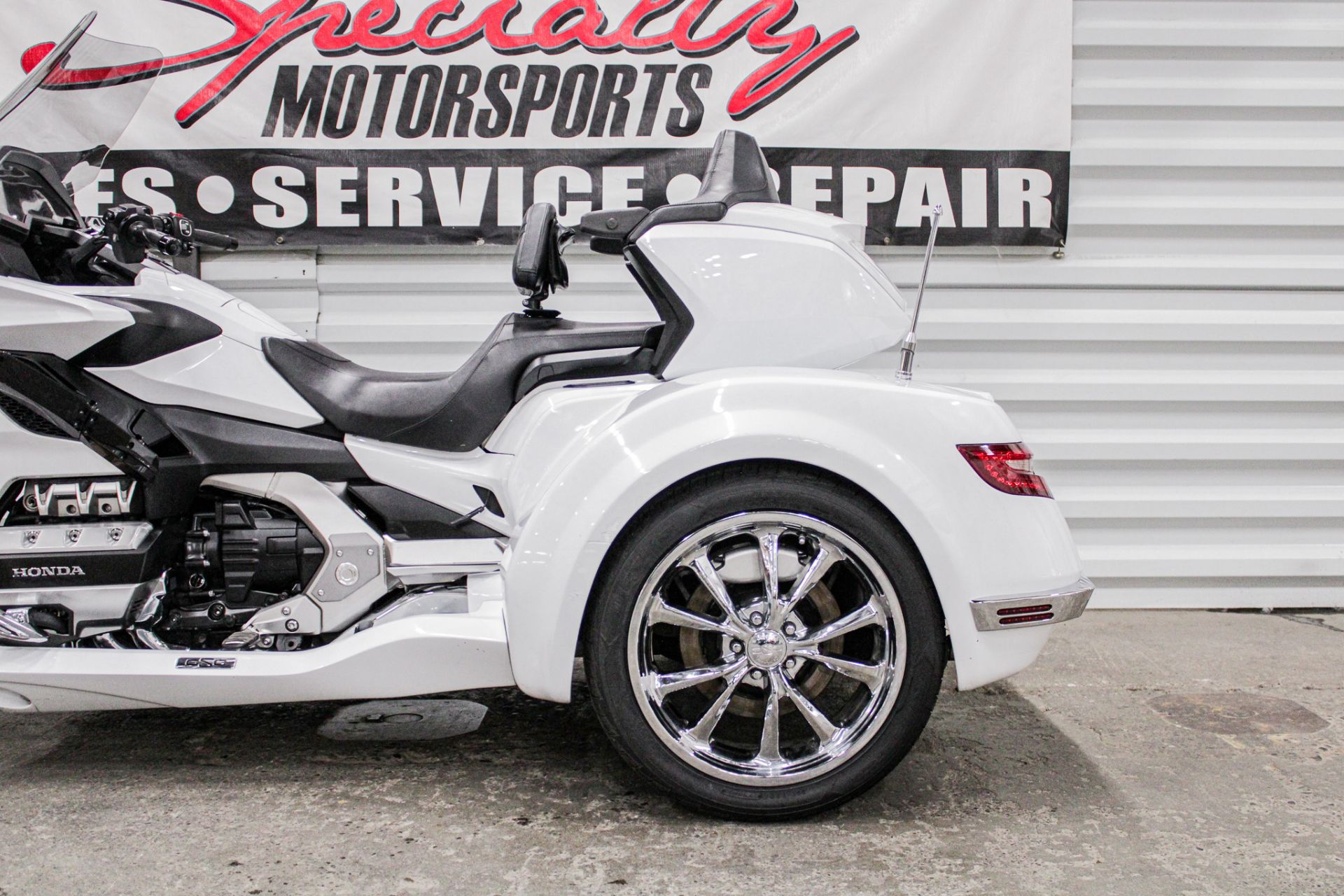 Rear Left Side Angle - Photo 7